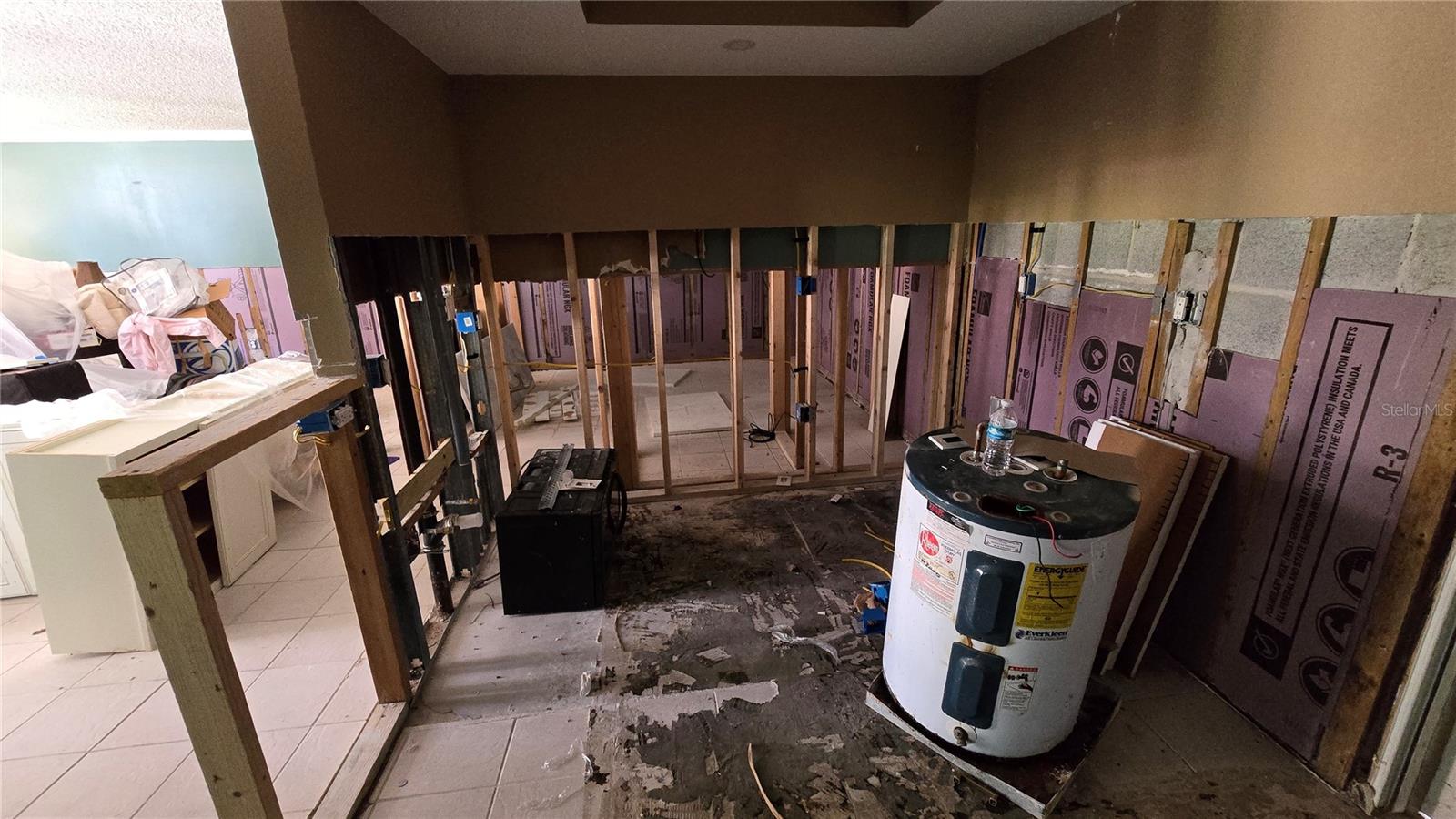 105 ISLAND WAY #112 — photo 15