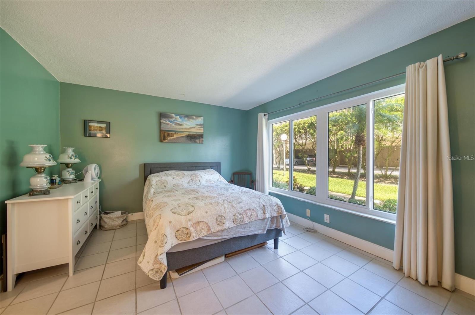 105 ISLAND WAY #112 — photo 40