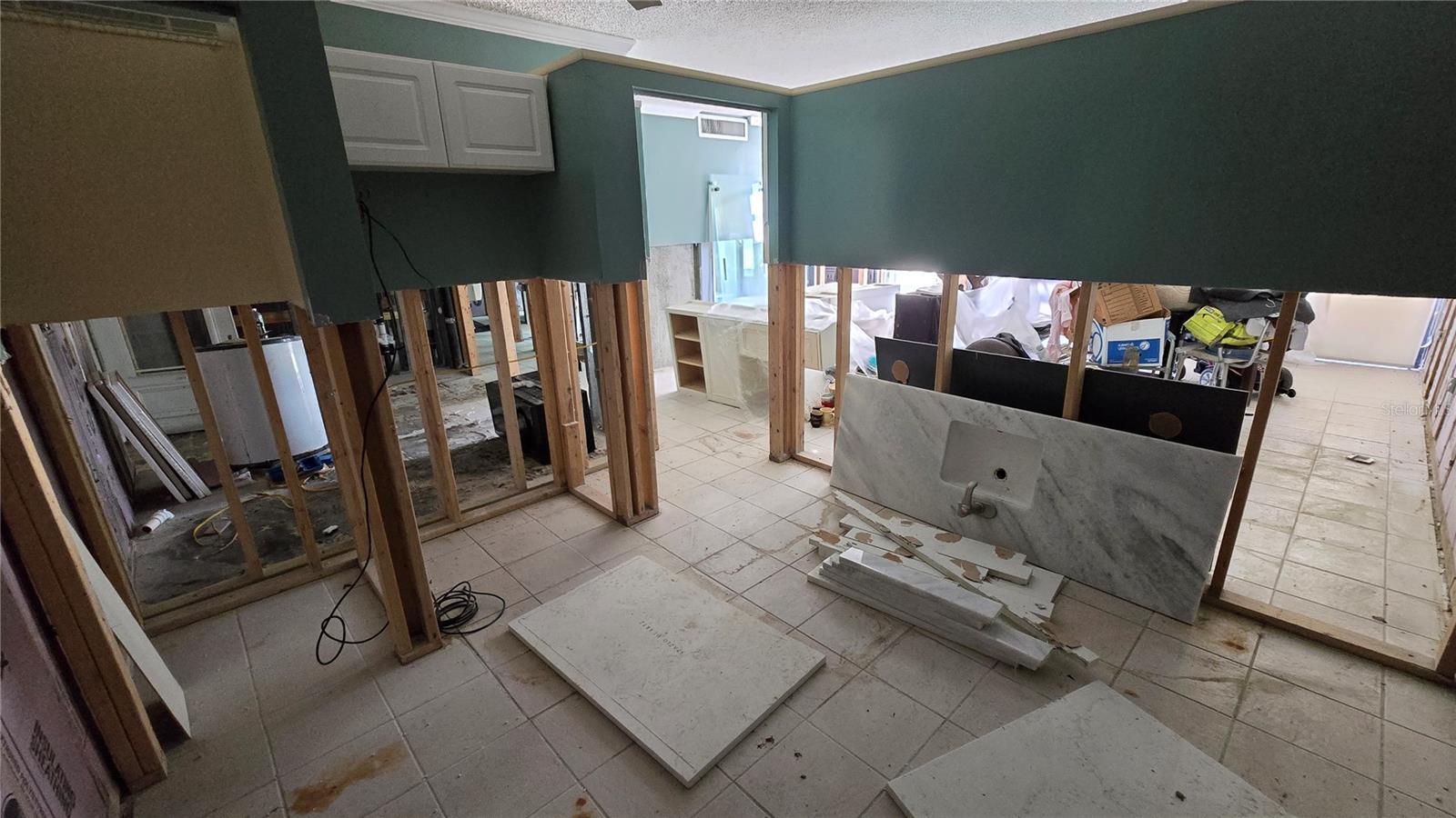 105 ISLAND WAY #112 — photo 12