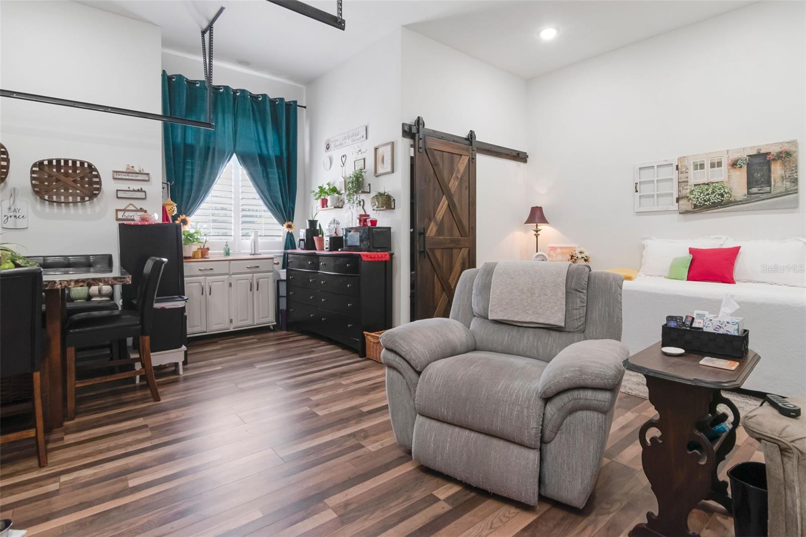 3823 ANCIENT OAK TRL — photo 32