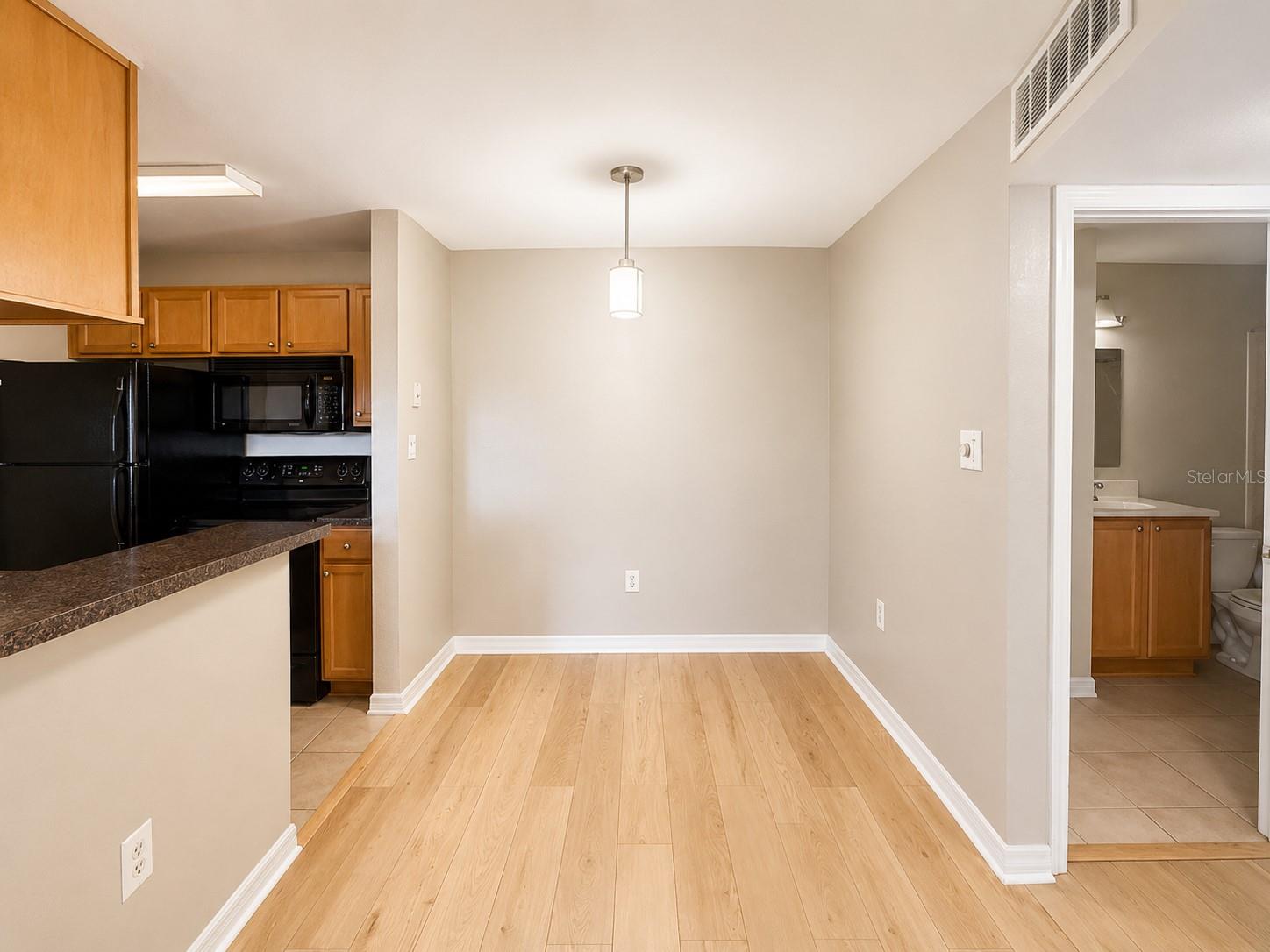 203 LAKE PARSONS GRN #108 — photo 4