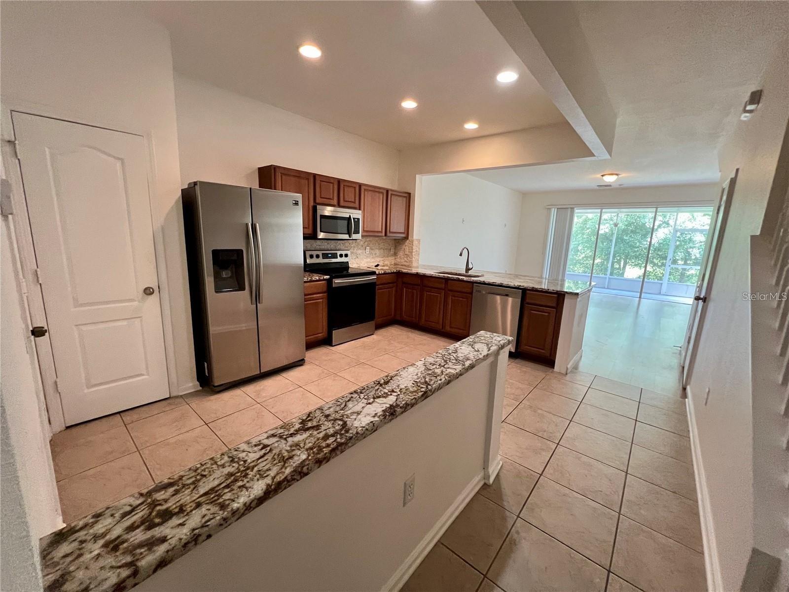 26543 CASTLEVIEW WAY — photo 6