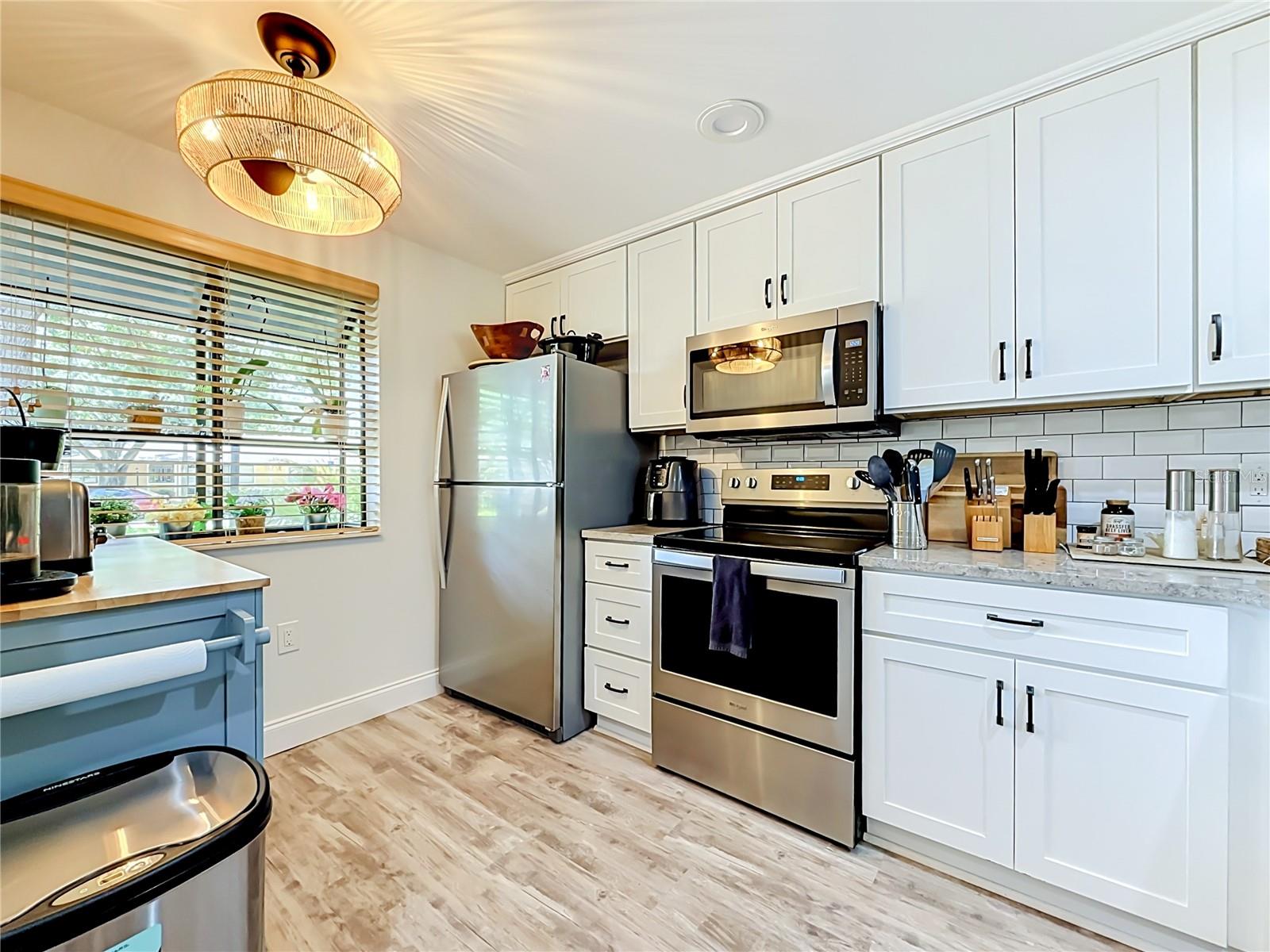 1935 PEPPERMILL DR #C — photo 30