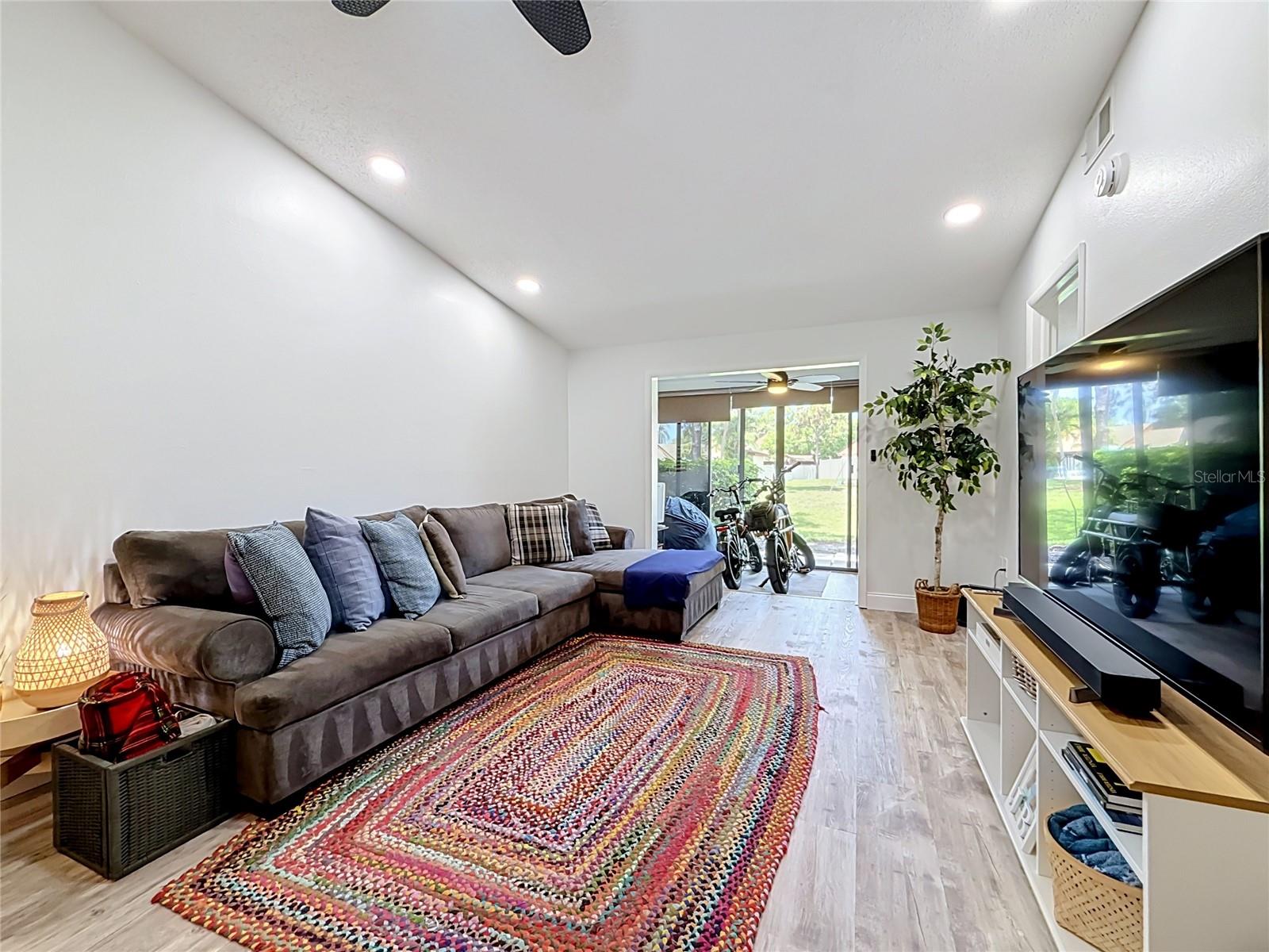 1935 PEPPERMILL DR #C — photo 38