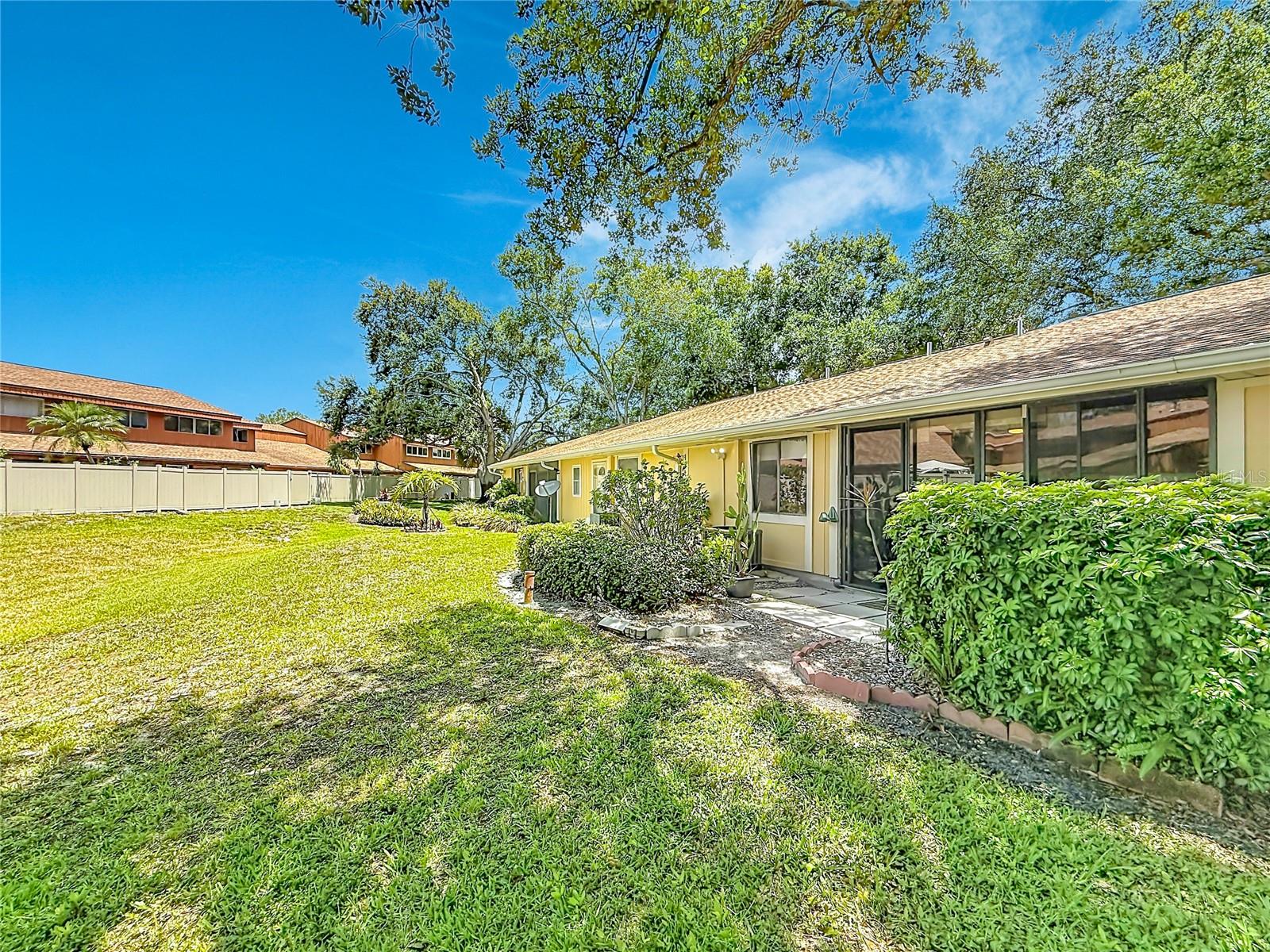 1935 PEPPERMILL DR #C — photo 66