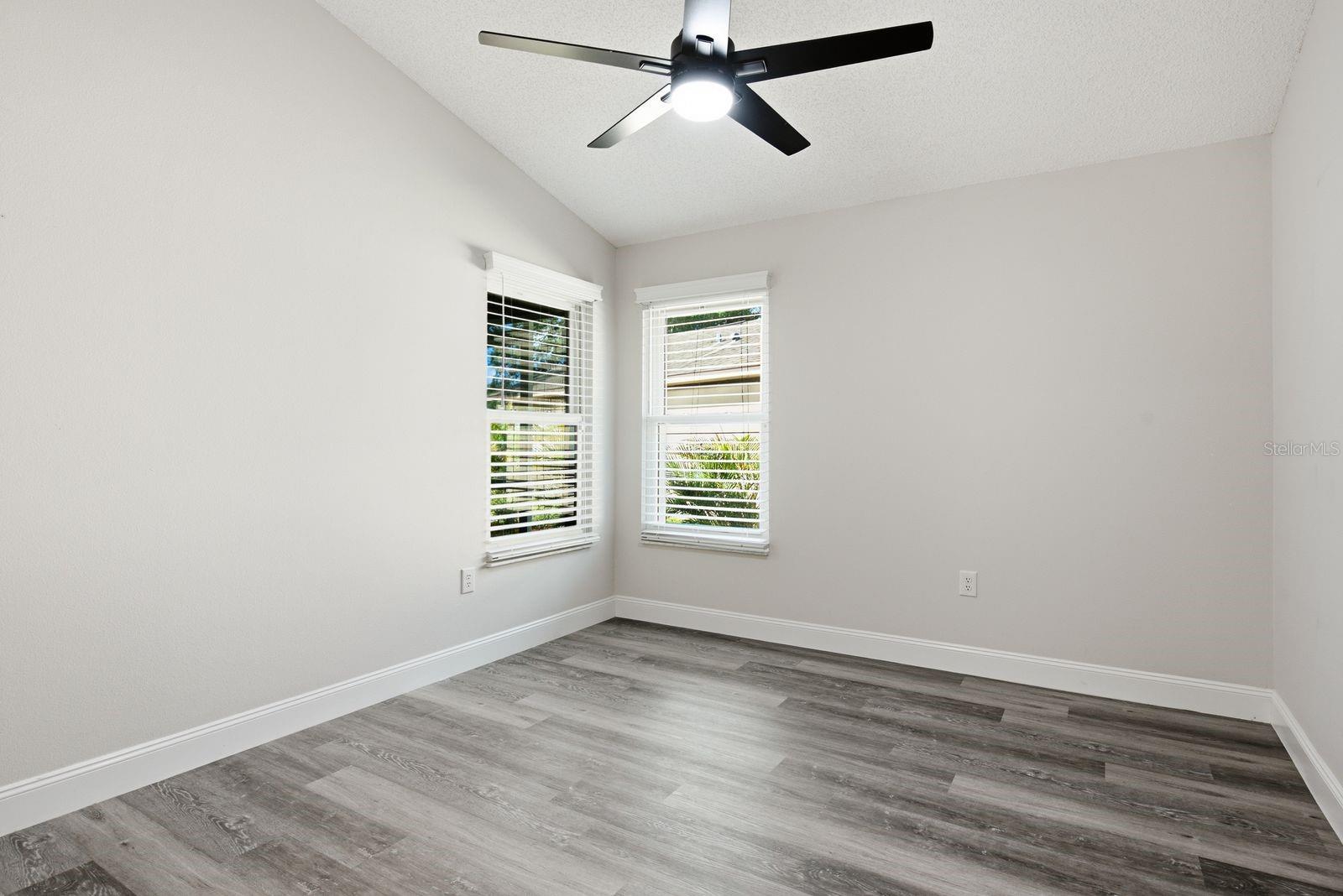 2767 VANESSA LN — photo 31