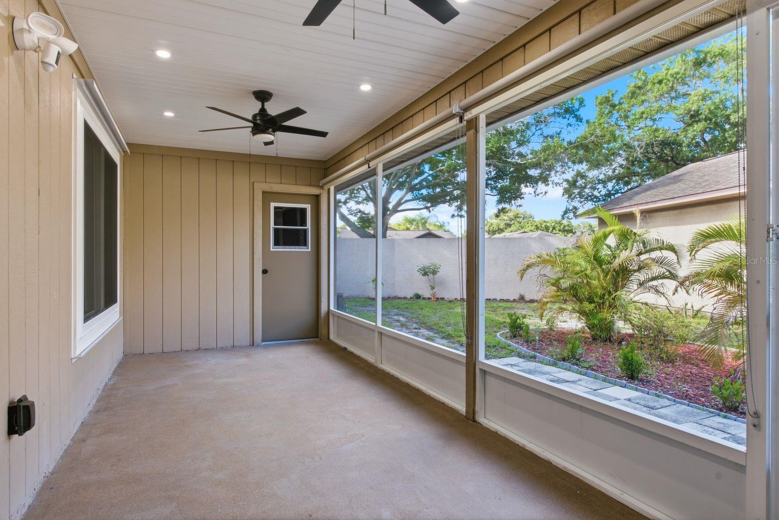 2767 VANESSA LN — photo 36