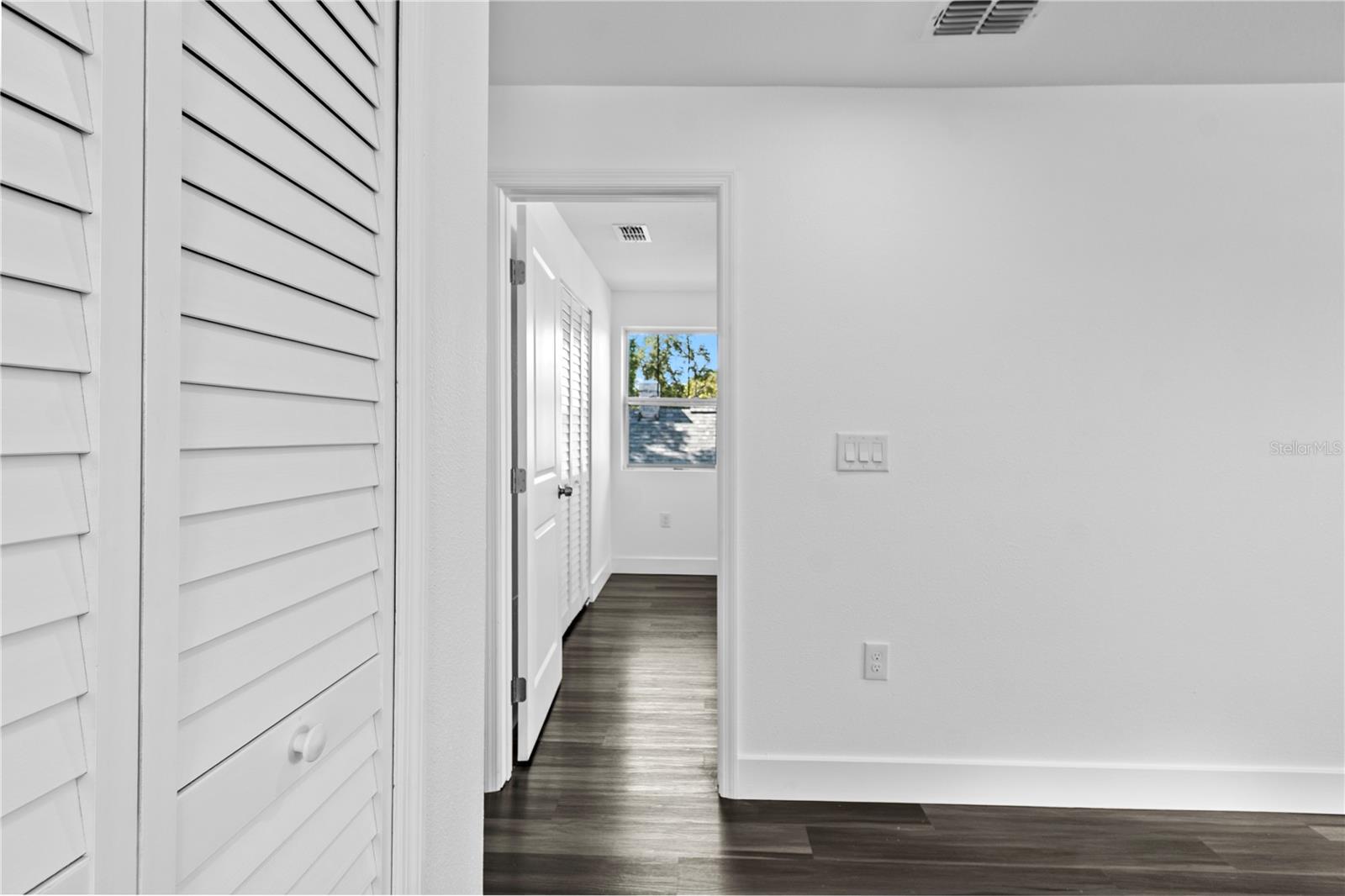 2141 UPTON CT S — photo 42