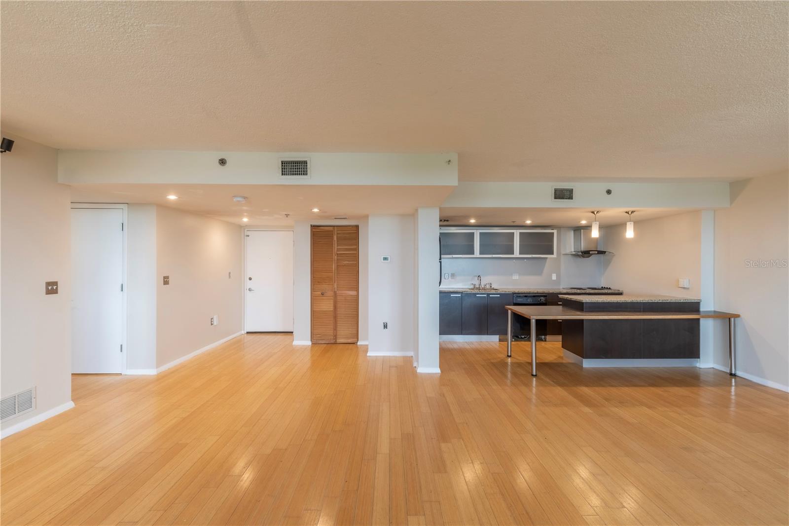701 S MADISON AVE #502 — photo 21
