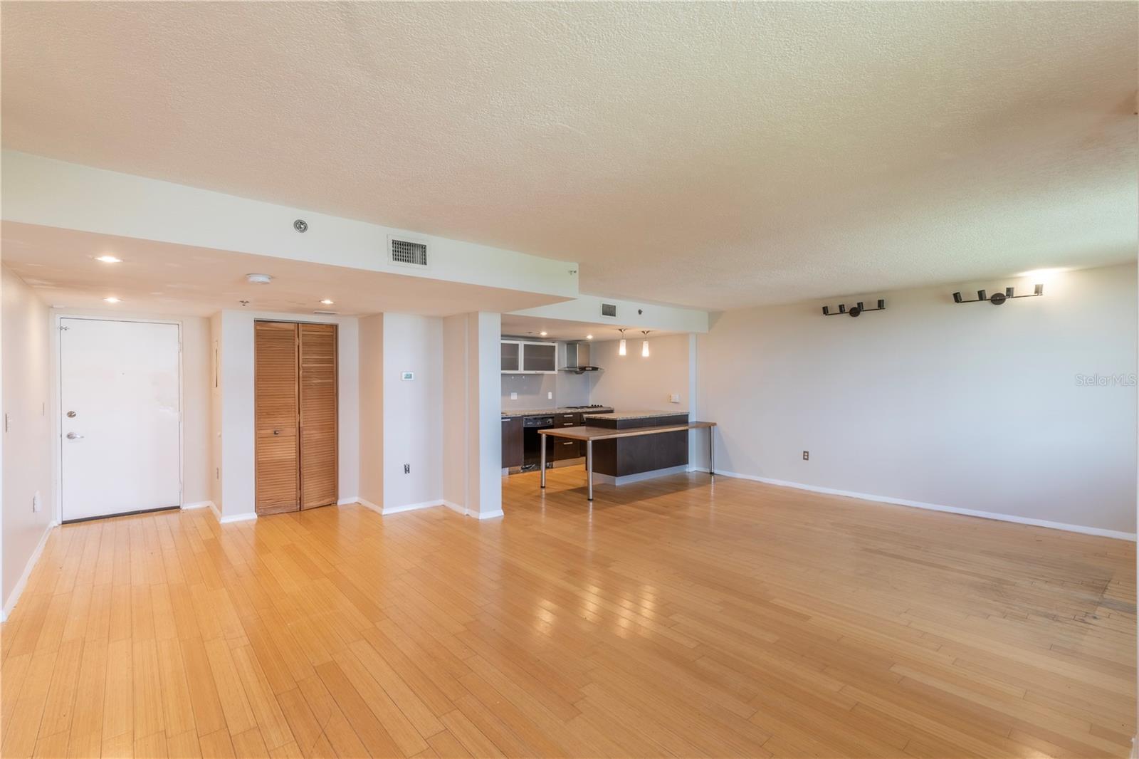 701 S MADISON AVE #502 — photo 7