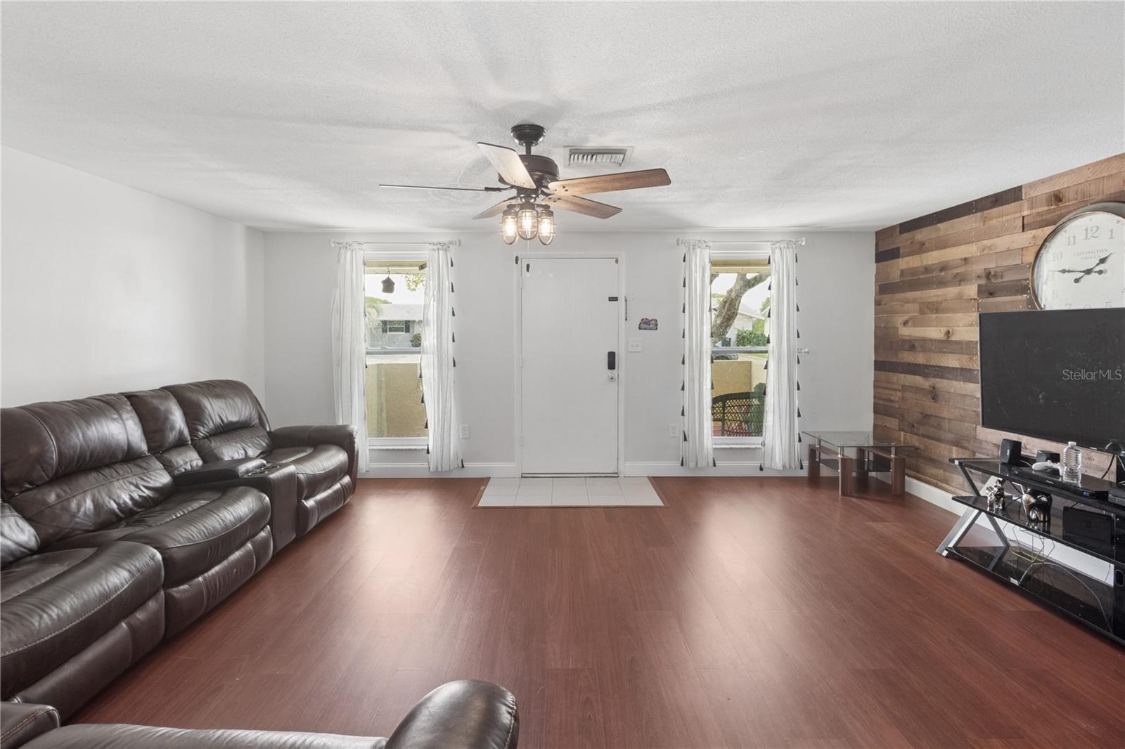 7528 SCOTTIE DR — photo 9