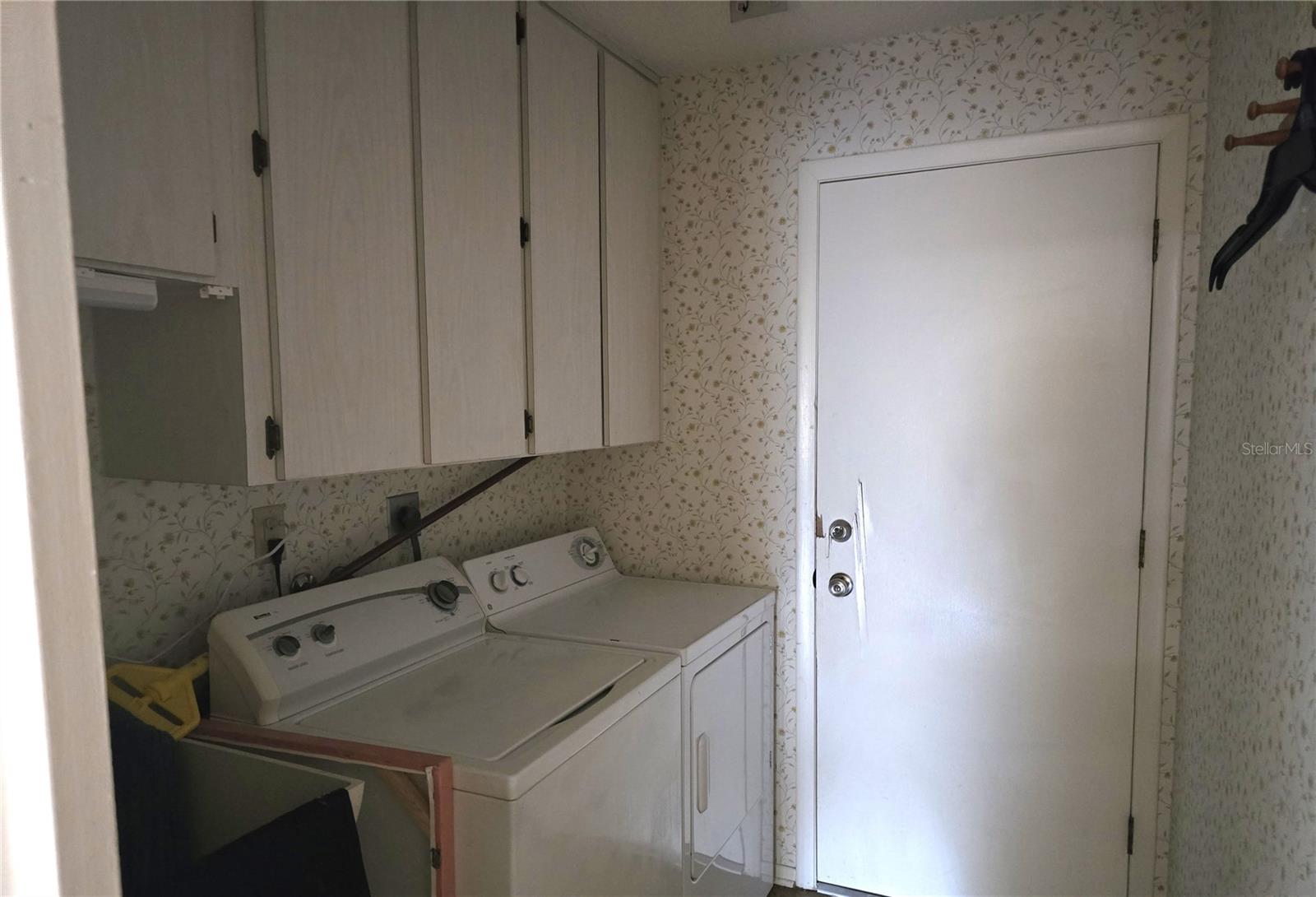 10641 TIMBER LN — photo 25