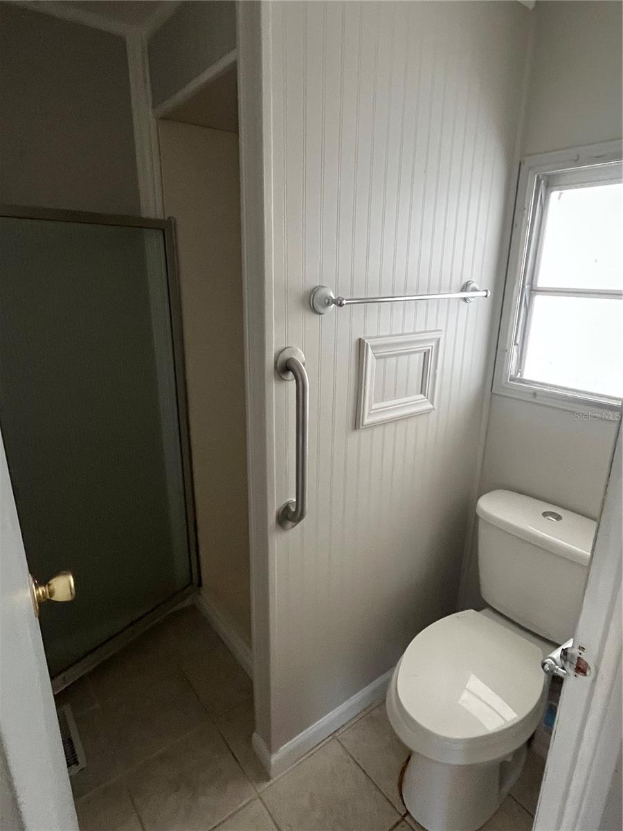 633 COMO DR — photo 22