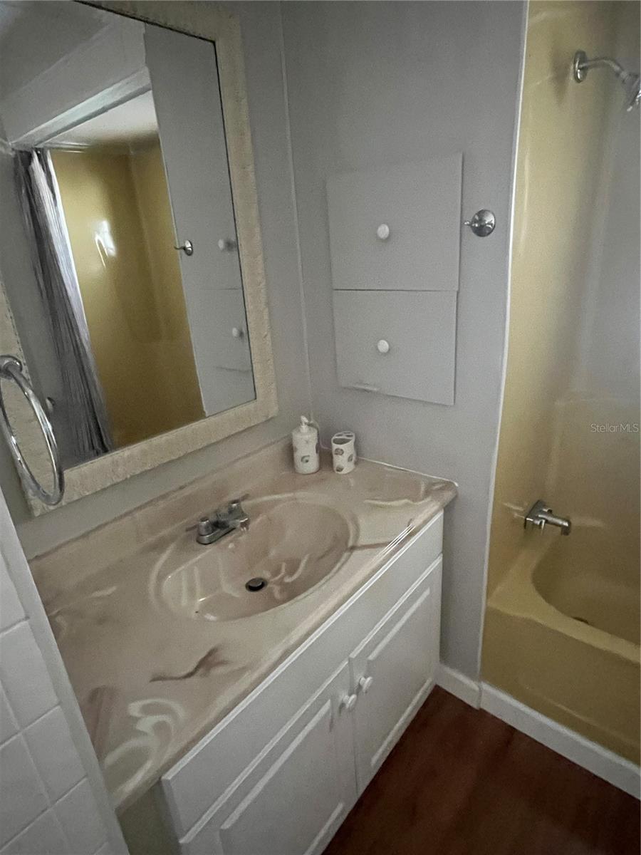 633 COMO DR — photo 15