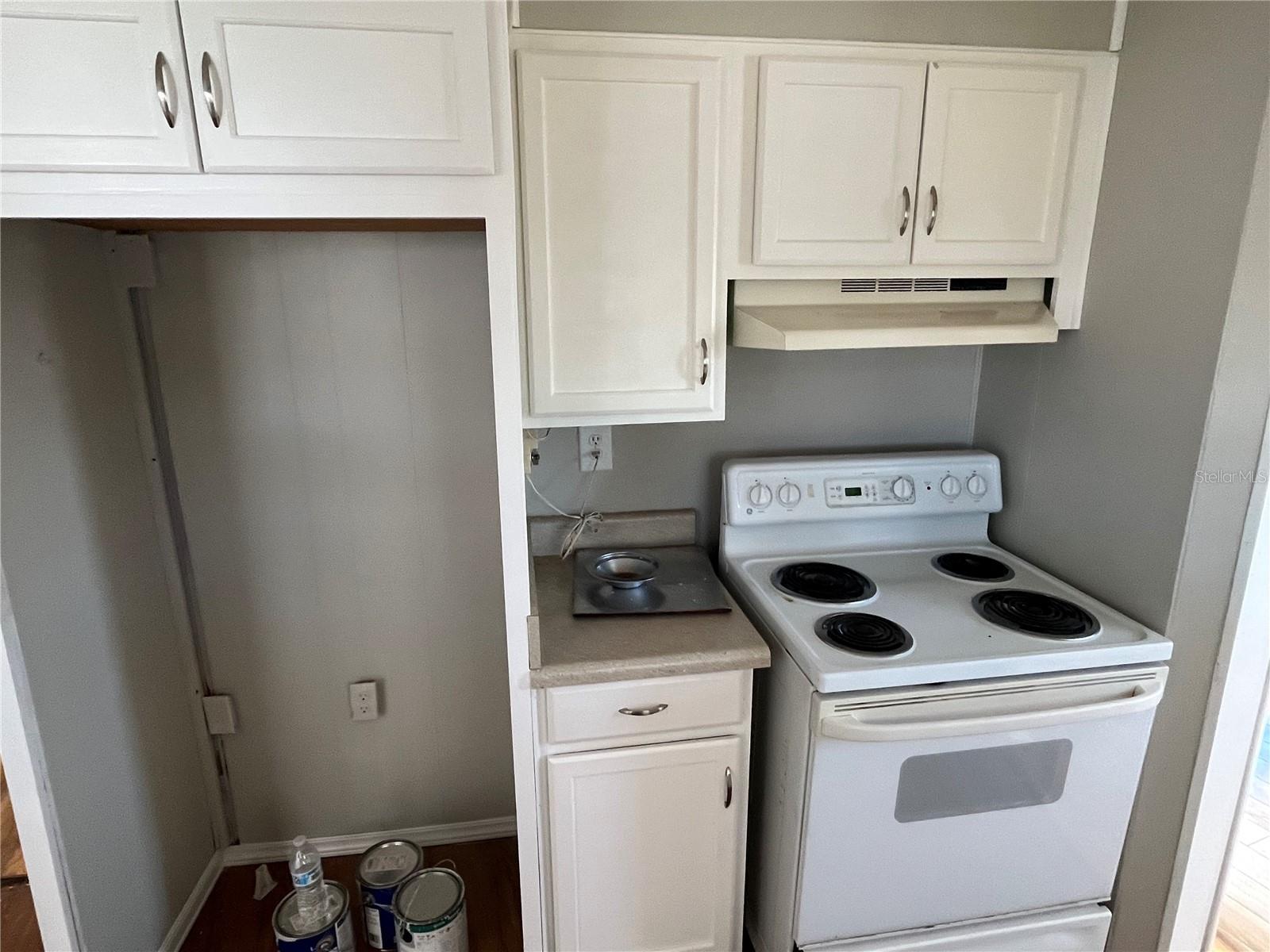 633 COMO DR — photo 12