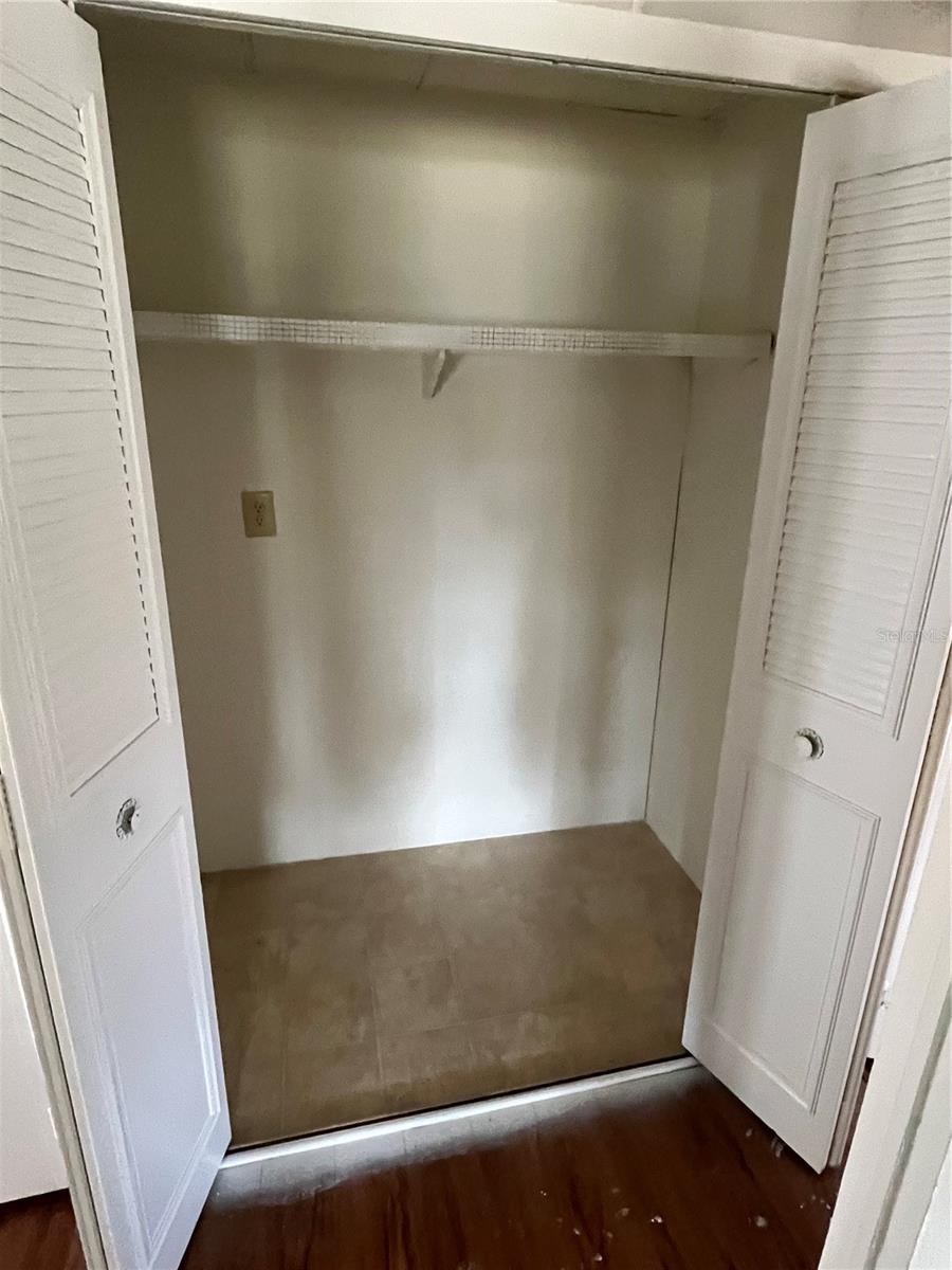 633 COMO DR — photo 17