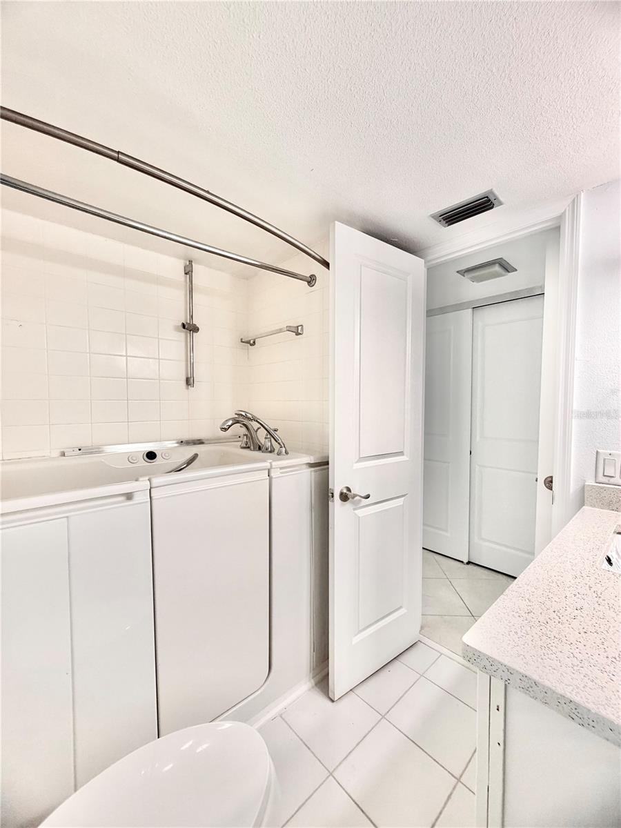 7400 SUN ISLAND DR S #111 — photo 23