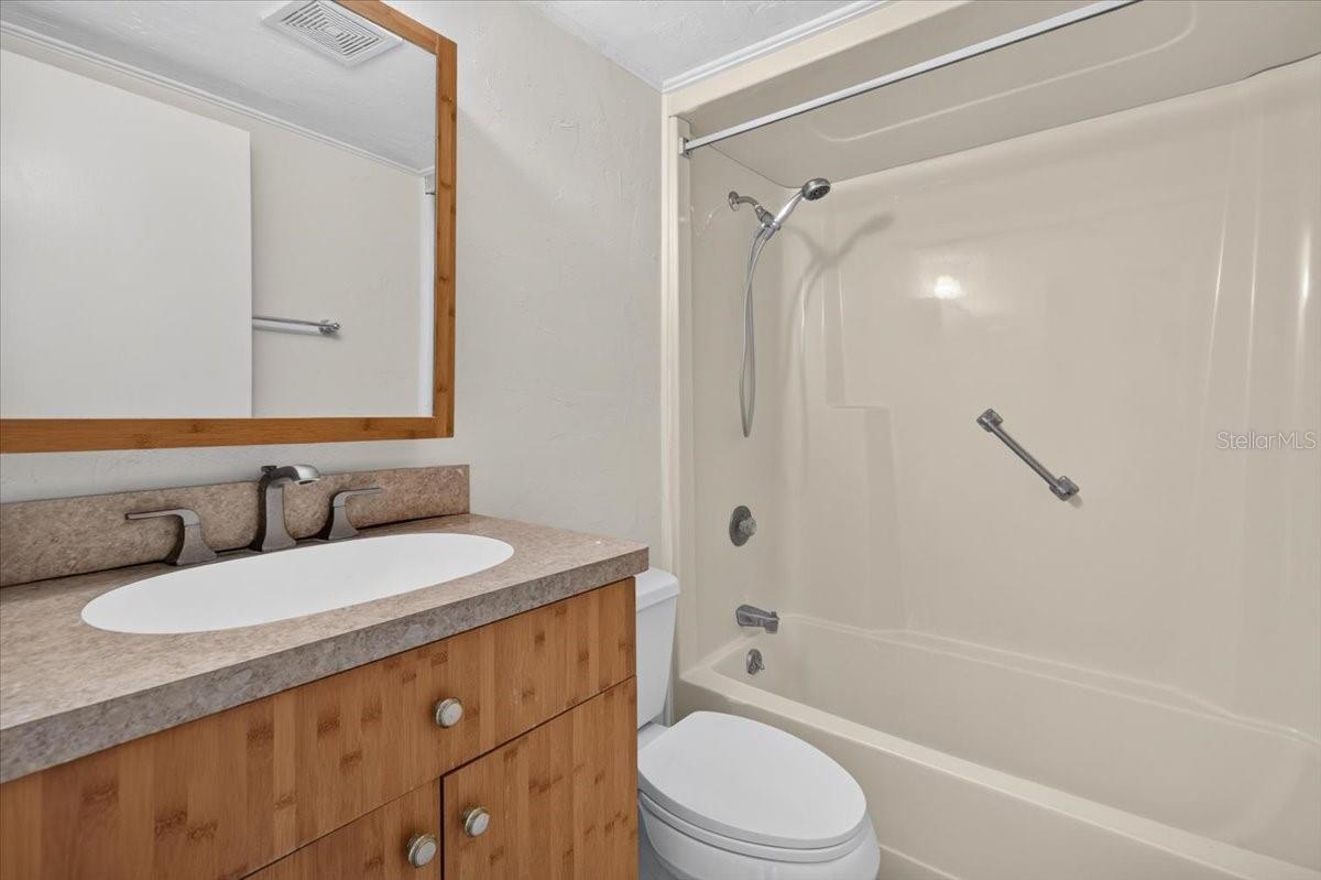 166 CIRCLEWOOD DR #101 — photo 19