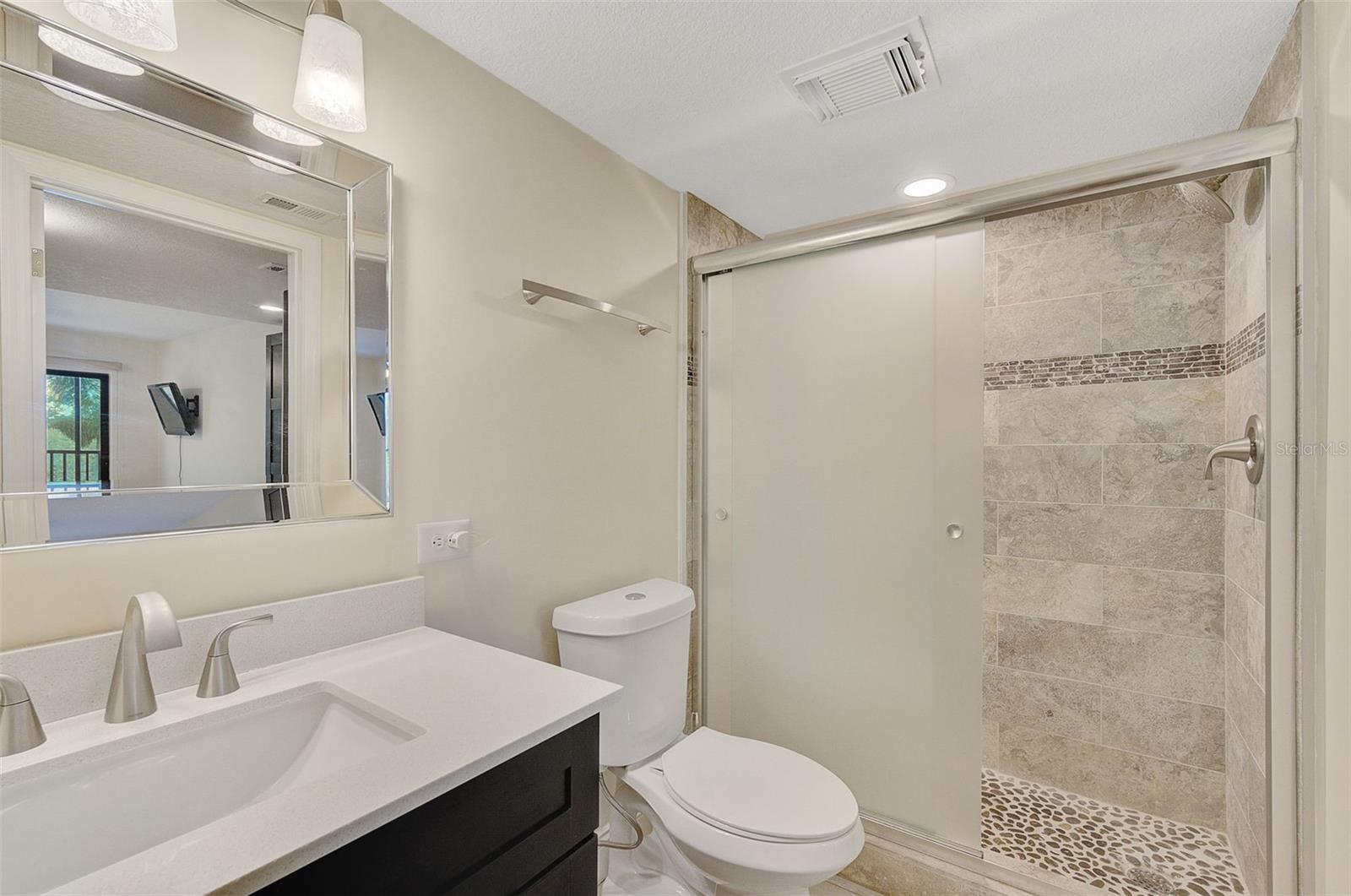 7204 JESSIE HARBOR DR #7204 — photo 17