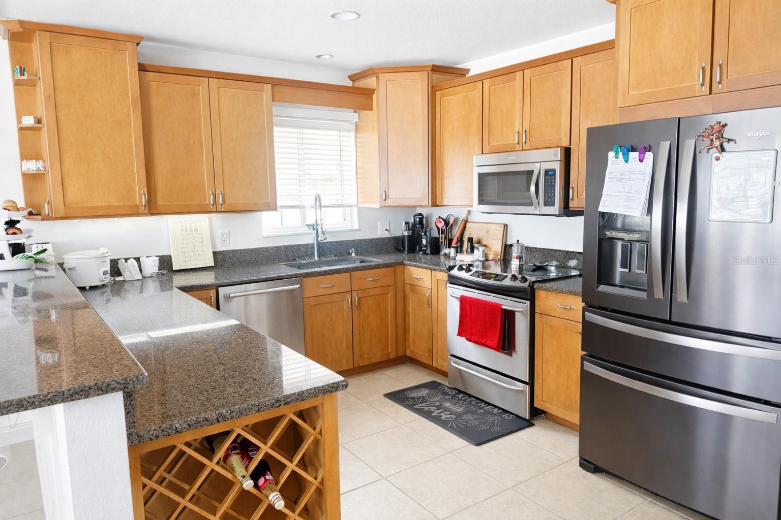 3520 STABLE RIDGE LN — photo 2