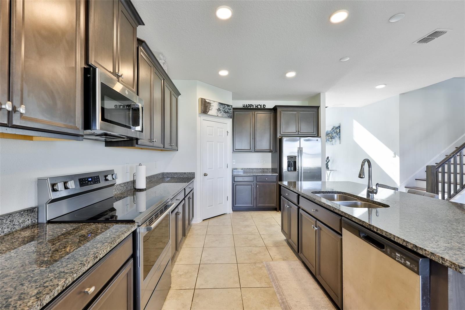 2927 MARINE GRASS DR — photo 10