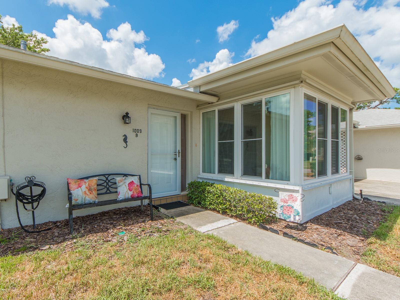 1009 QUEEN ANNE DR #B — photo 4