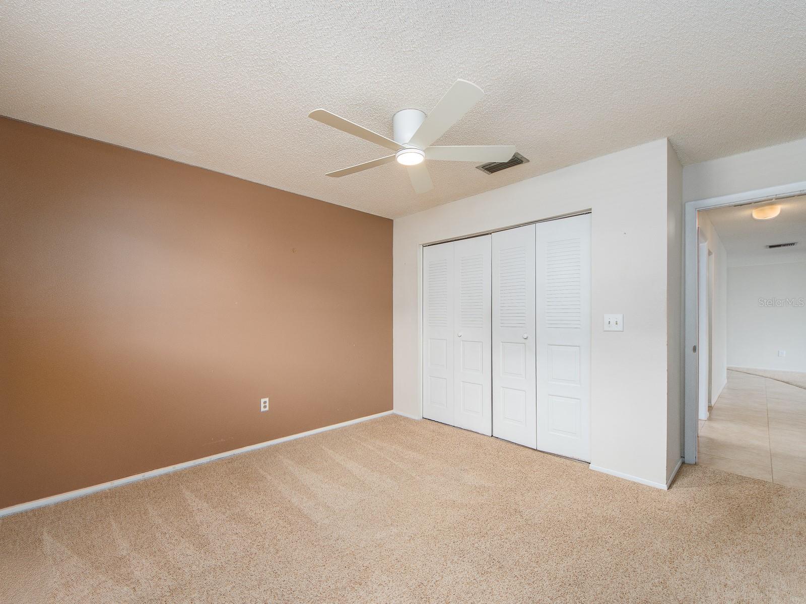 1009 QUEEN ANNE DR #B — photo 19