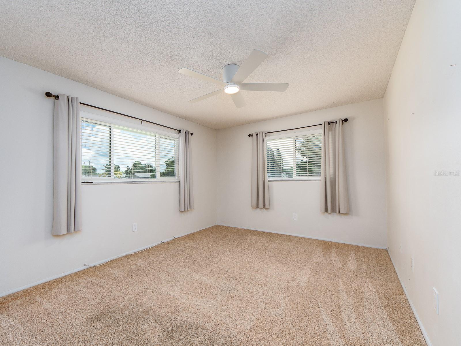 1009 QUEEN ANNE DR #B — photo 14