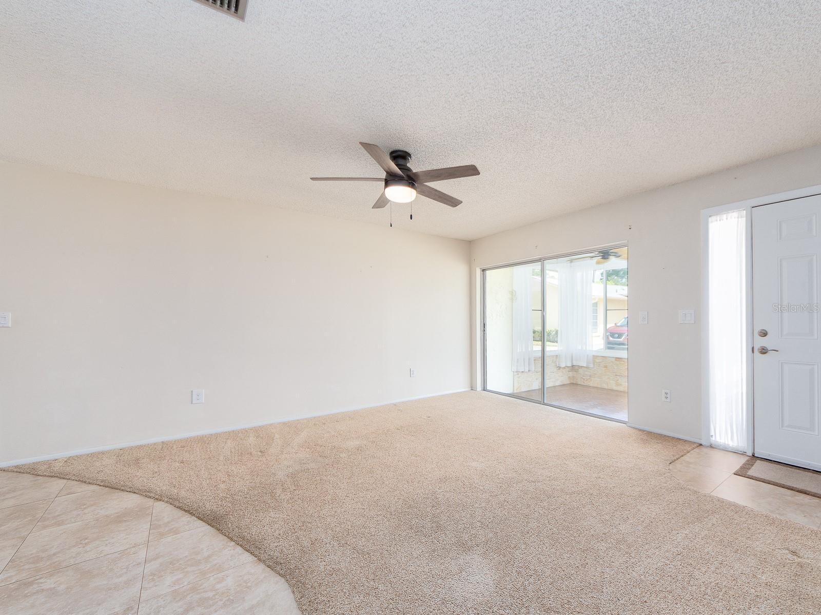 1009 QUEEN ANNE DR #B — photo 5