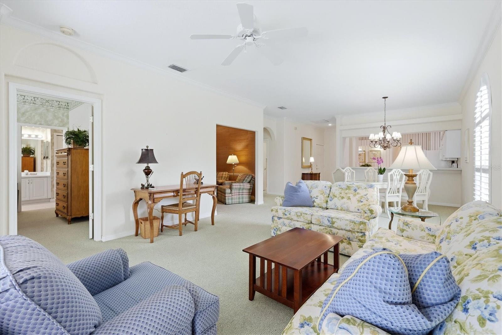9402 FOREST HILLS CIR — photo 14