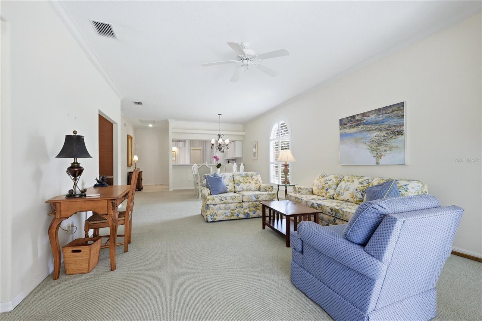 9402 FOREST HILLS CIR — photo 13