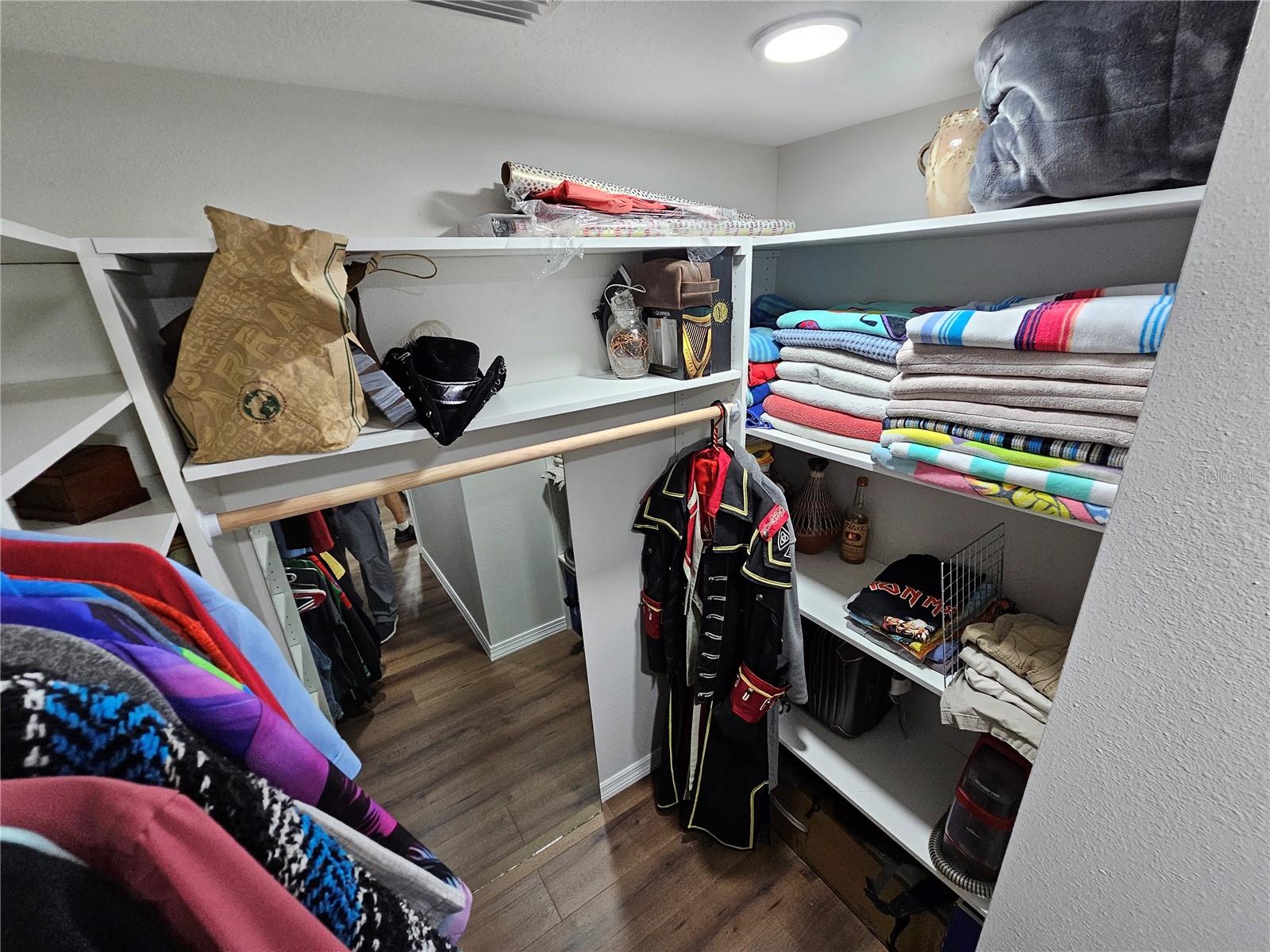 5650 BITTERSWEET DR — photo 27