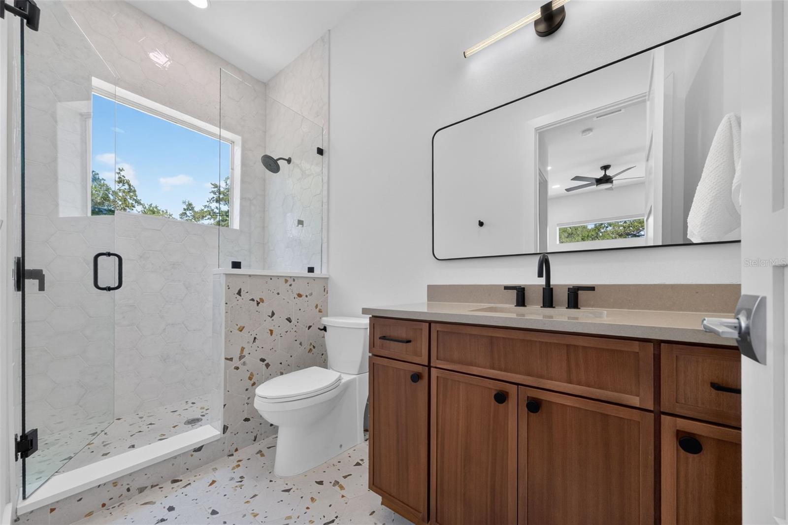 2430 FLOYD ST — photo 51
