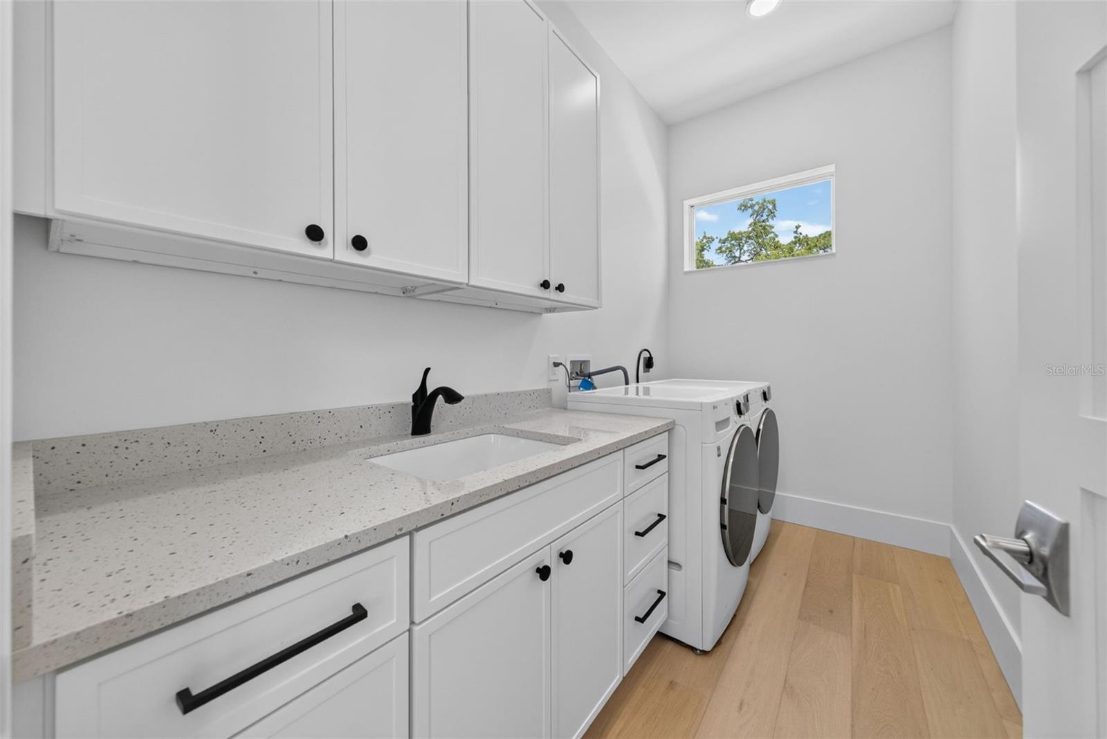 2430 FLOYD ST — photo 44