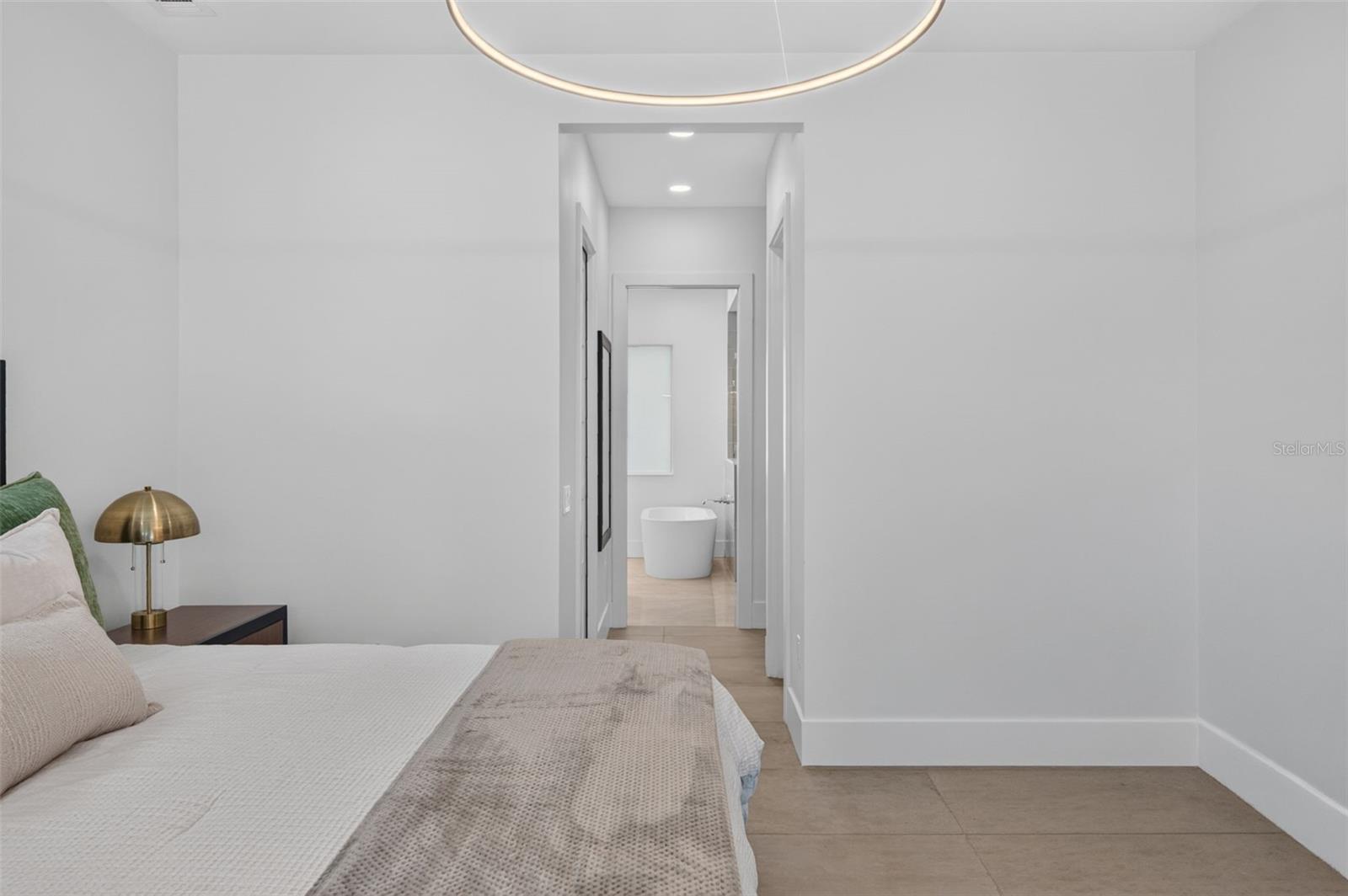 2430 FLOYD ST — photo 23