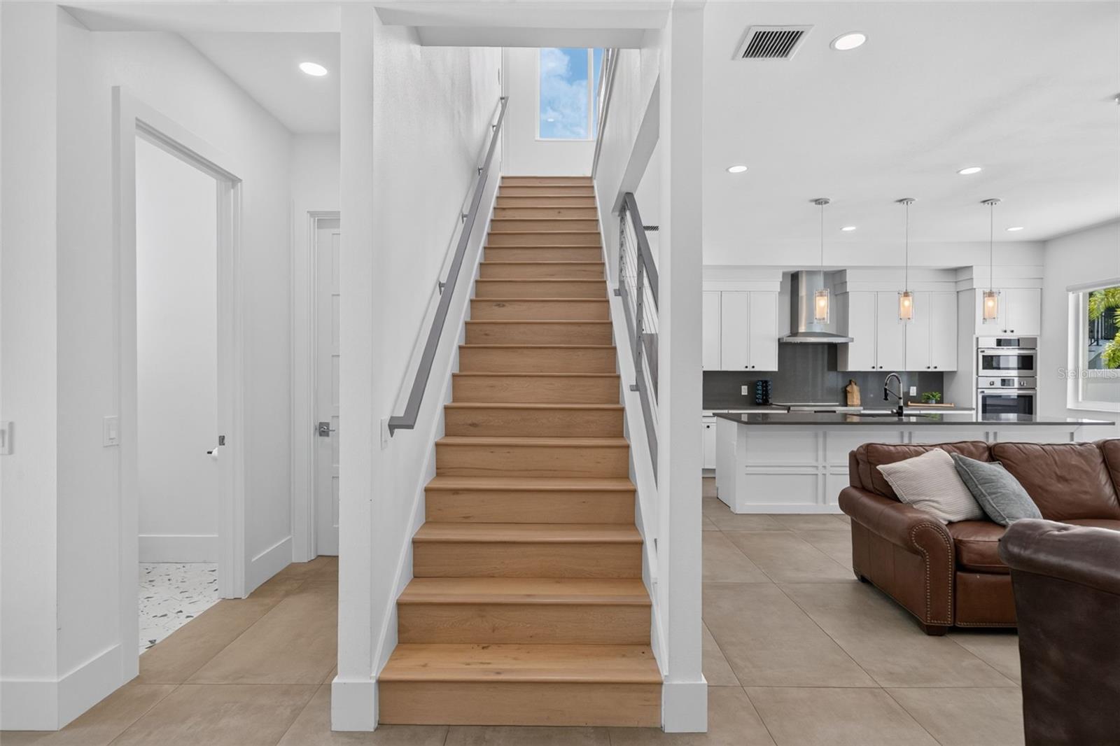 2430 FLOYD ST — photo 42