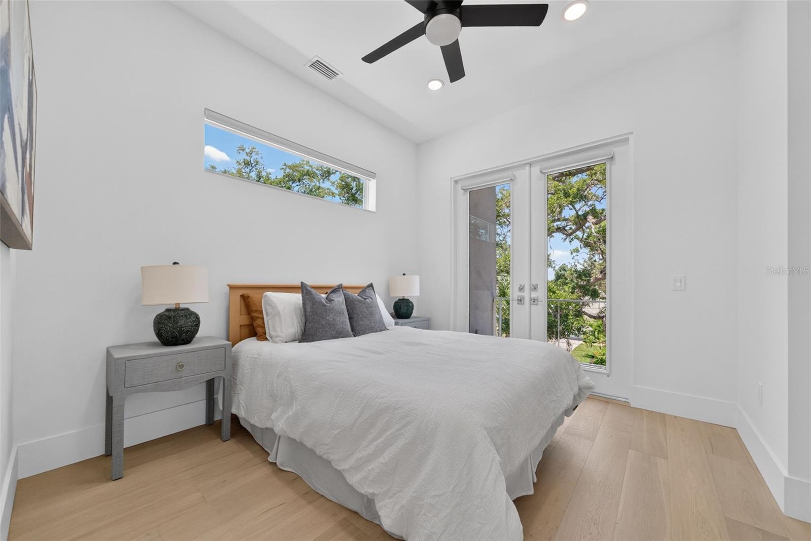 2430 FLOYD ST — photo 49