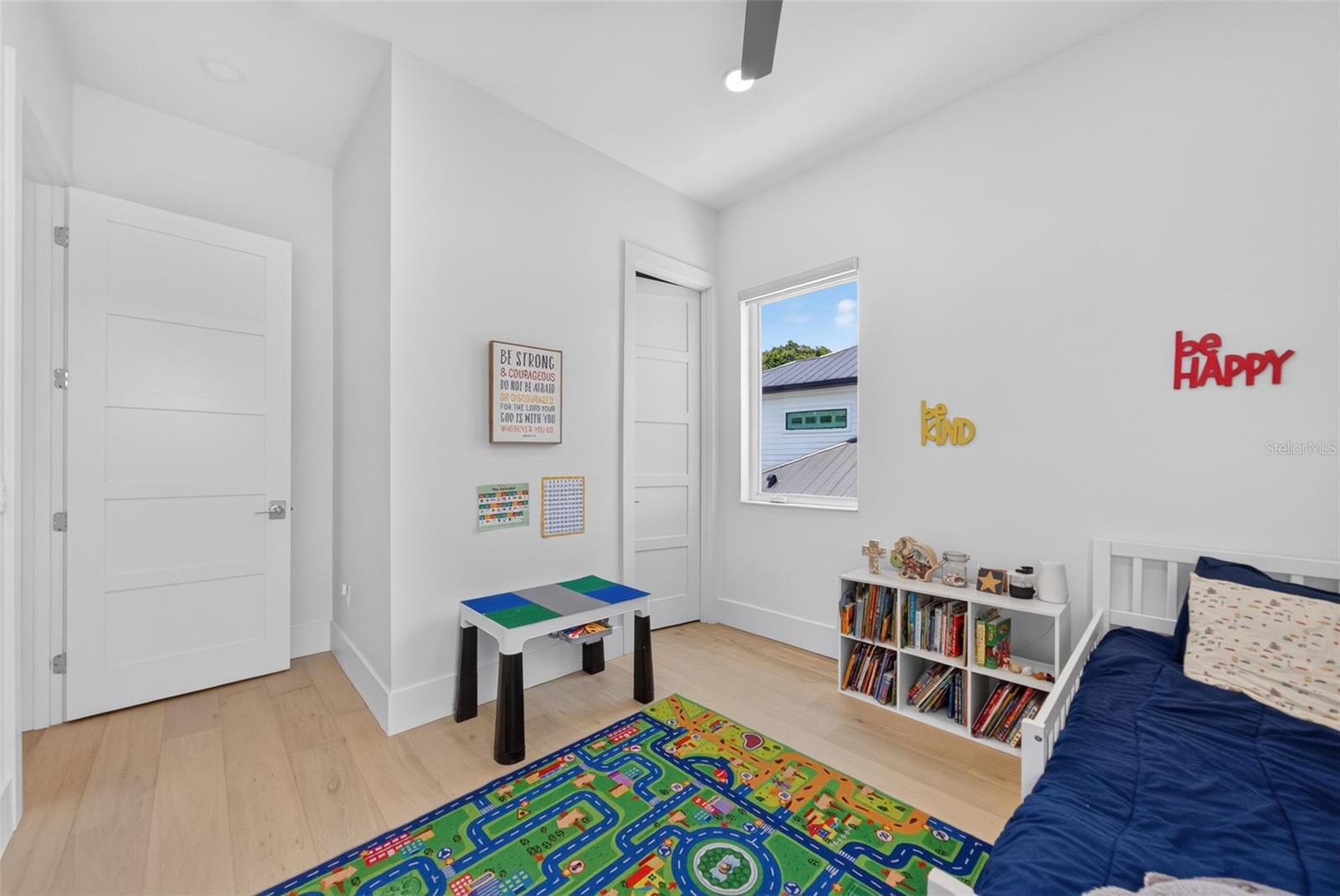 2430 FLOYD ST — photo 47