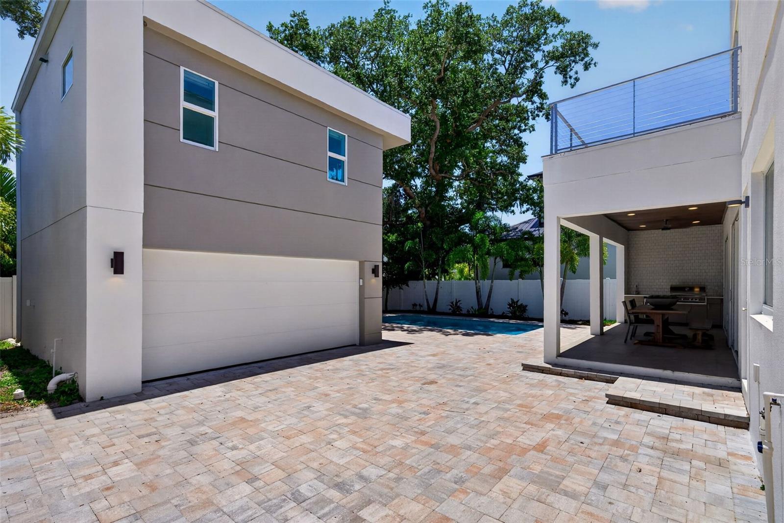 2430 FLOYD ST — photo 31