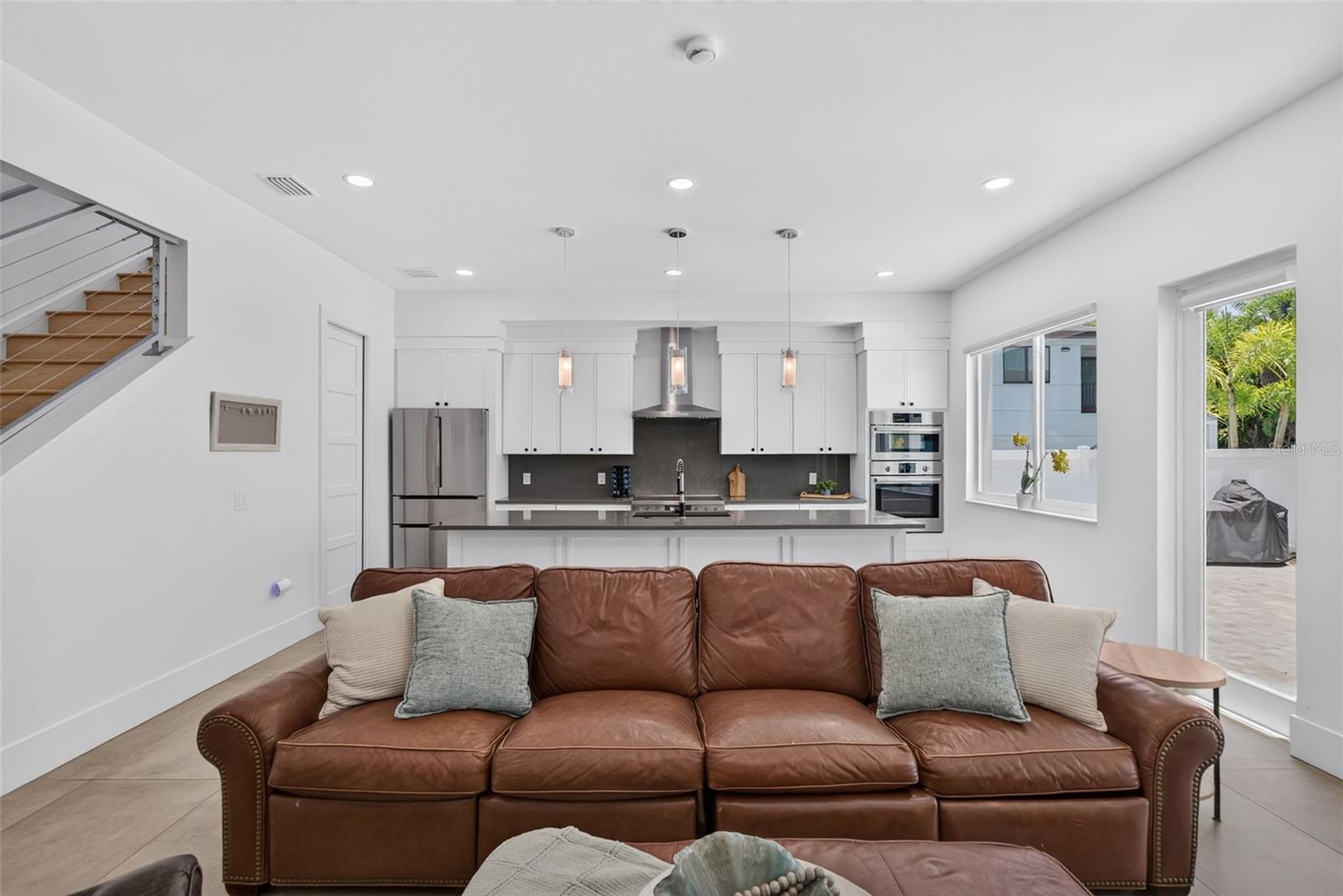 2430 FLOYD ST — photo 15