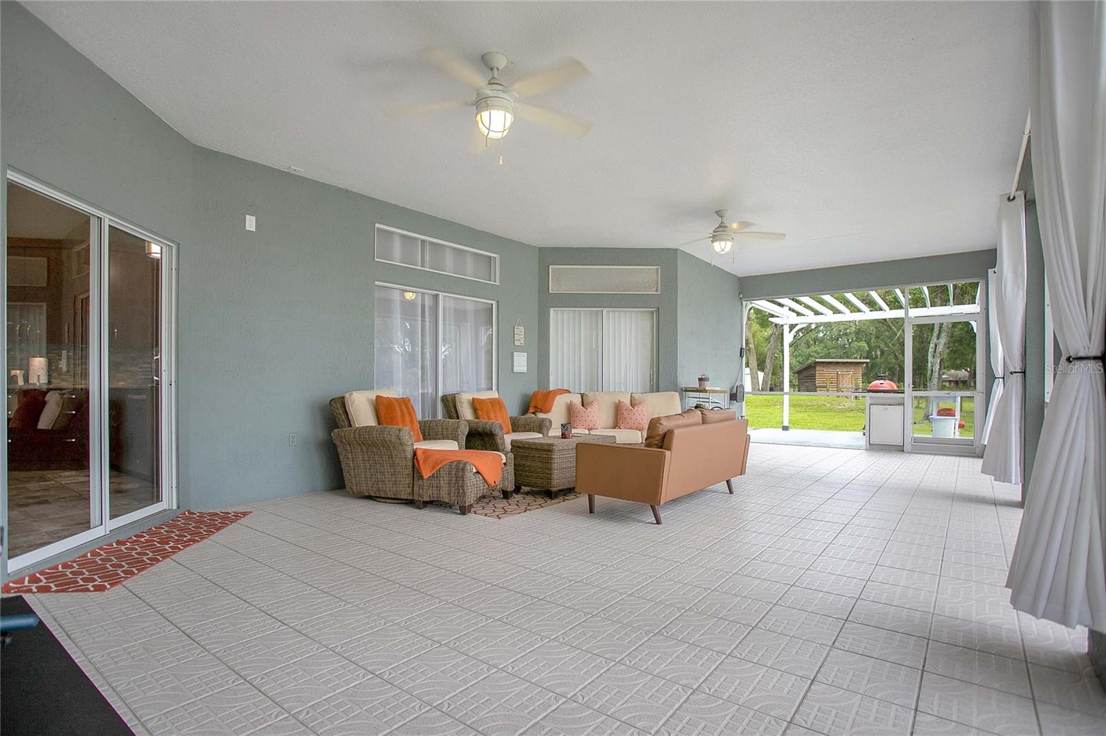 19616 LIVINGSTON AVE — photo 11