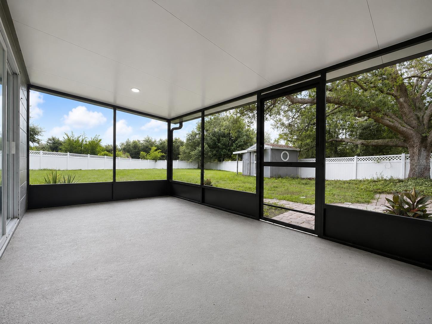 13326 LARAWAY DR — photo 8