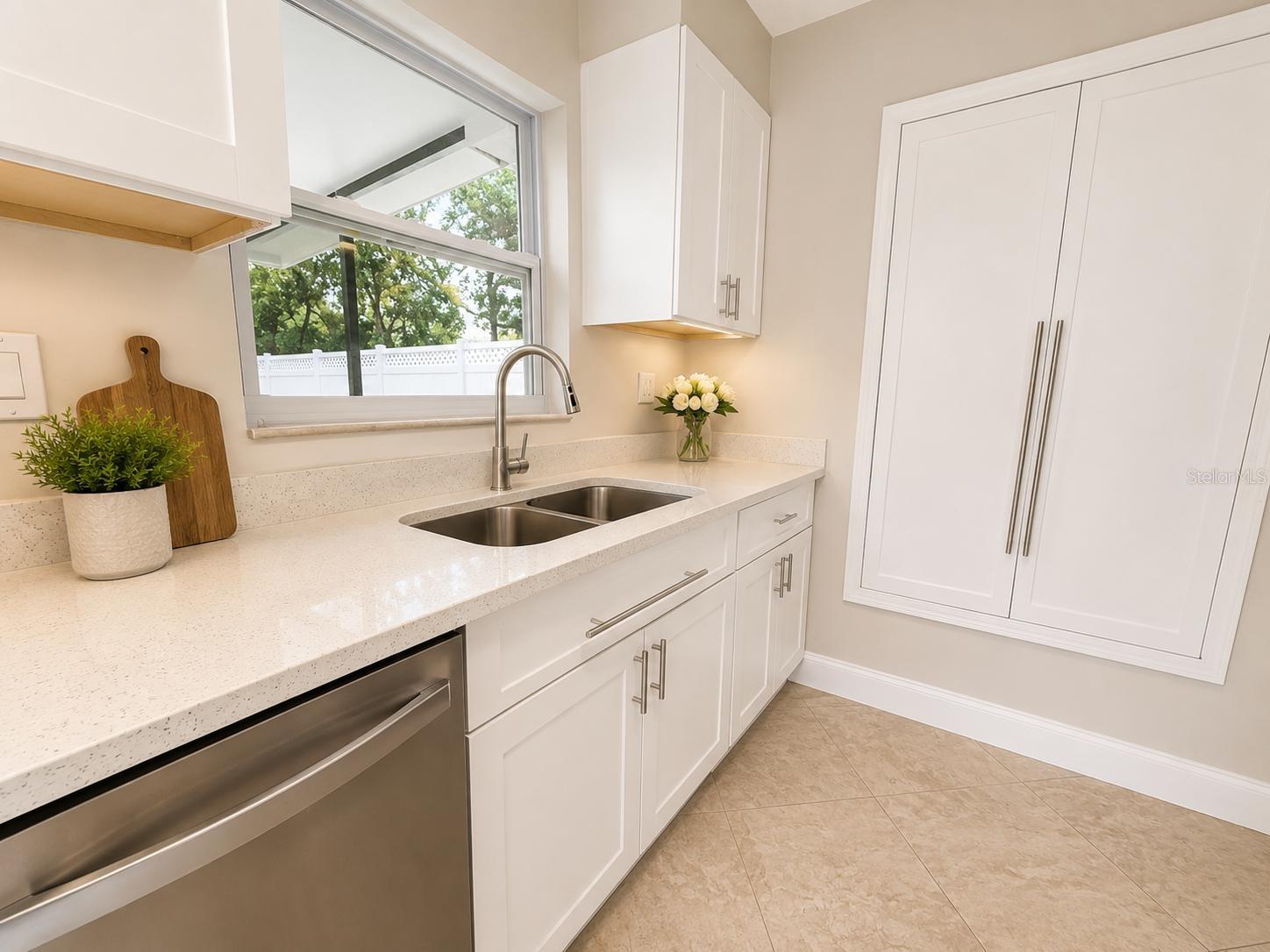13326 LARAWAY DR — photo 3