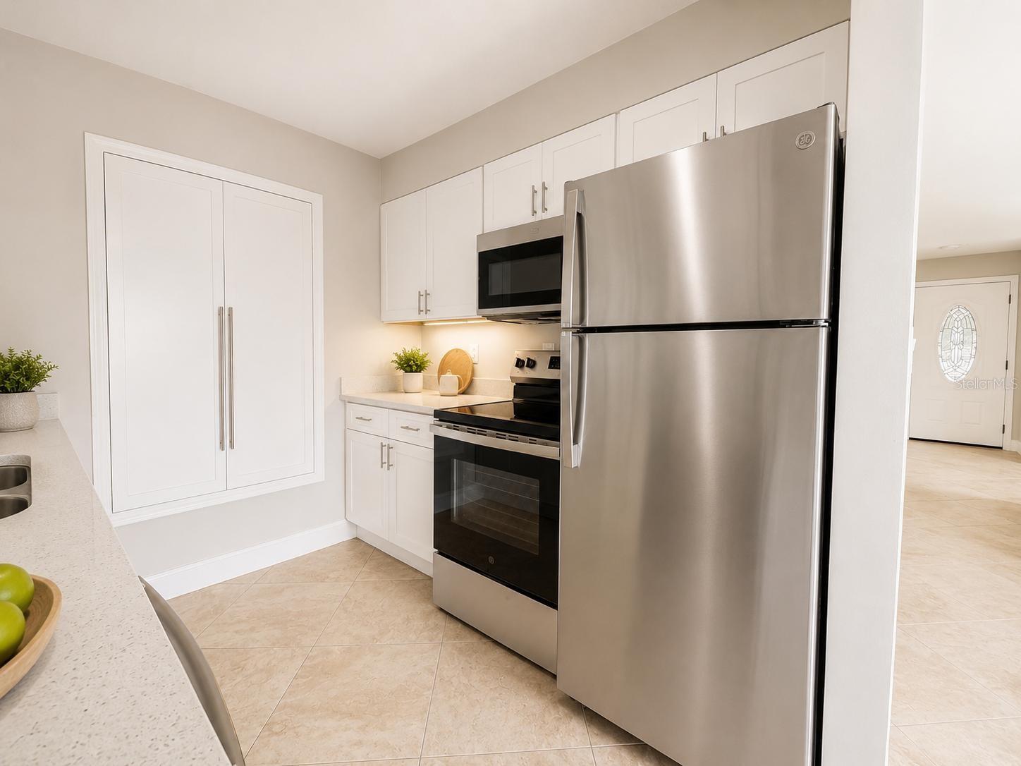 13326 LARAWAY DR — photo 2