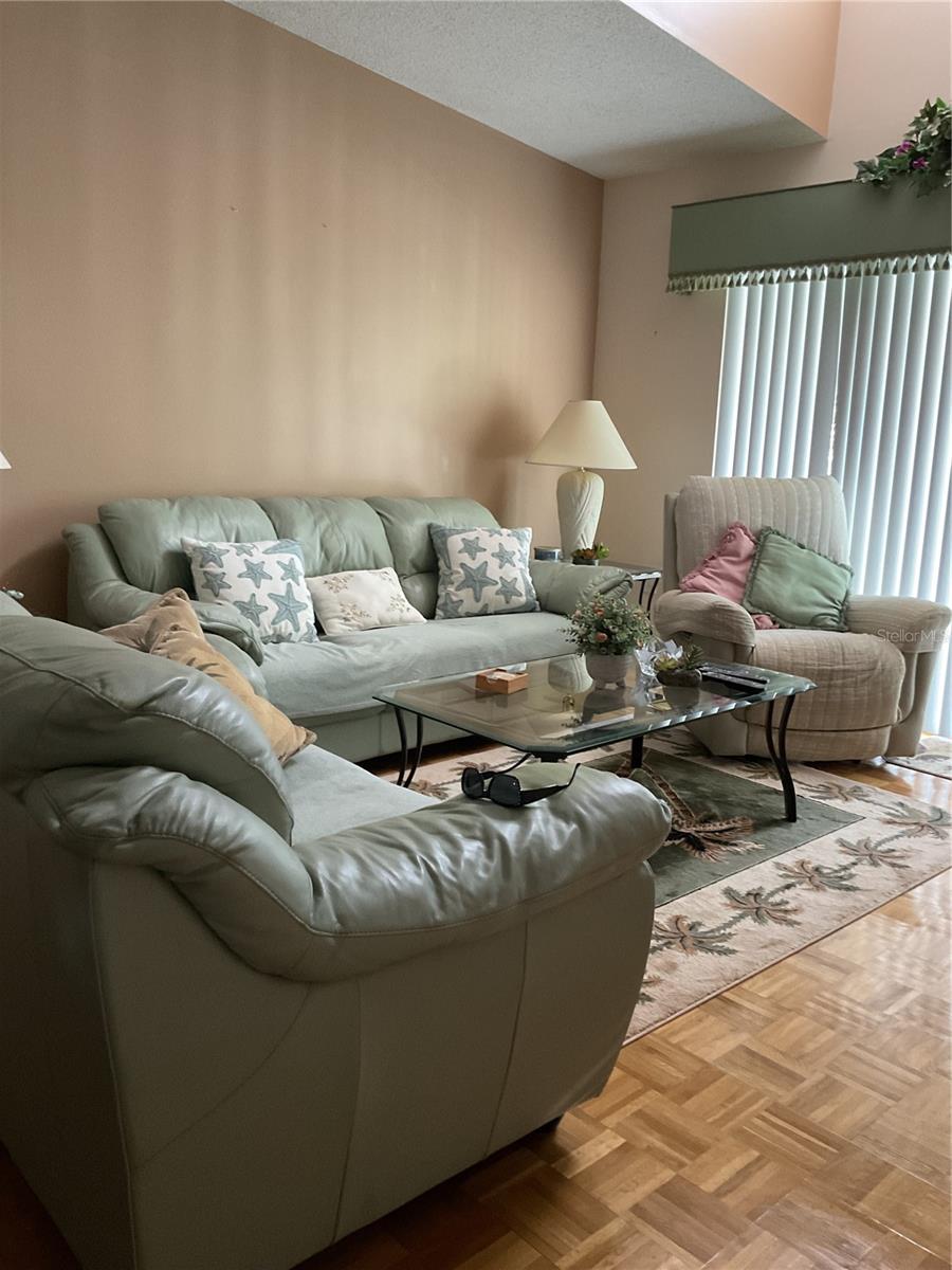 2655 PINE RIDGE WAY N #D3 — photo 6