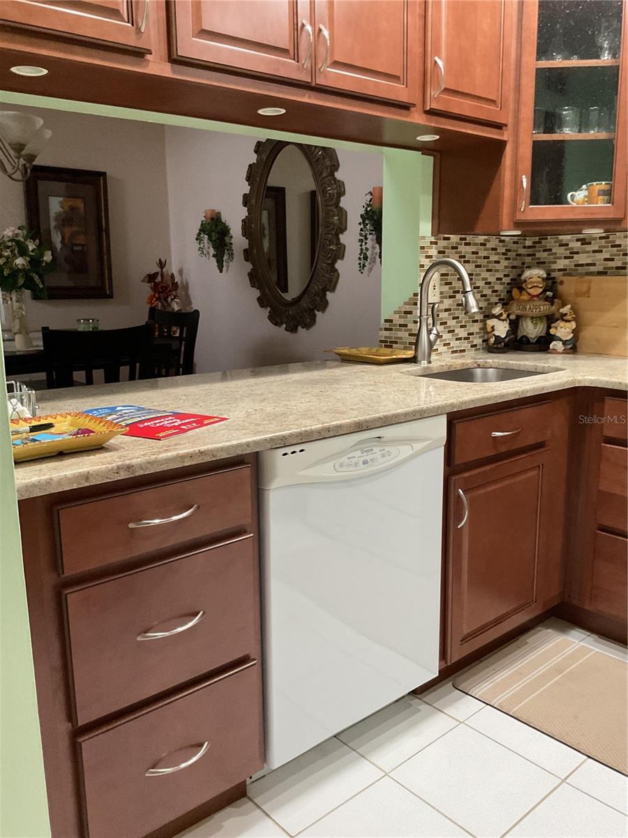 2655 PINE RIDGE WAY N #D3 — photo 11