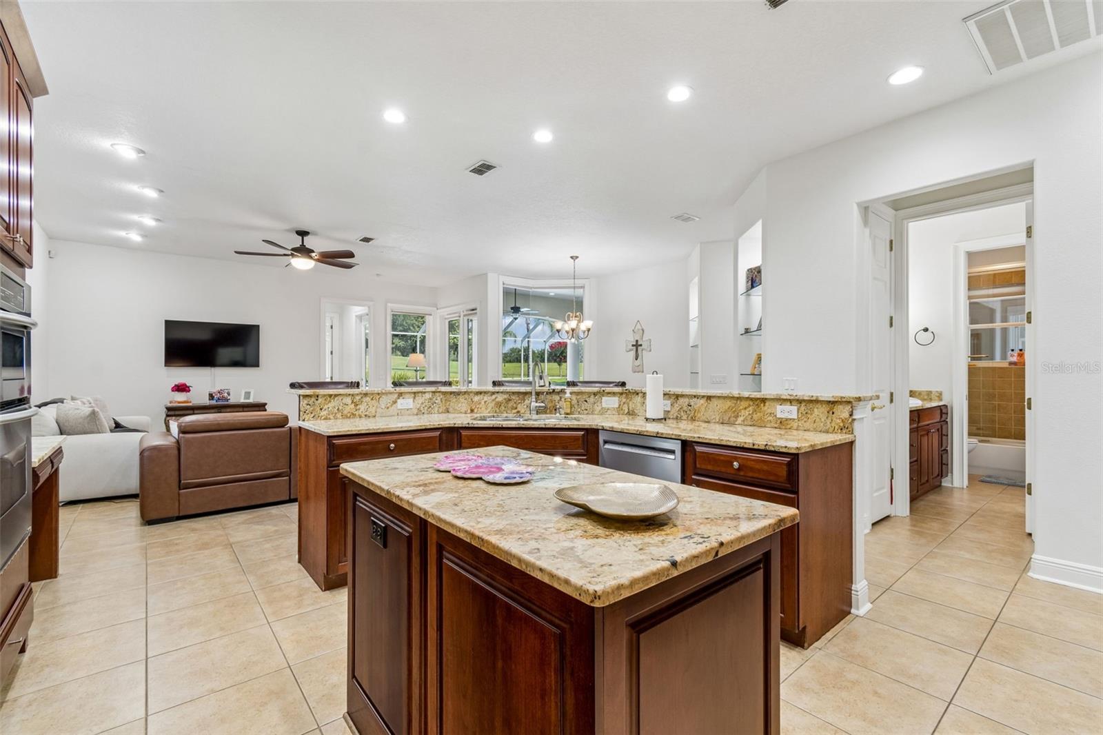 12749 GRAND TRAVERSE DR — photo 24