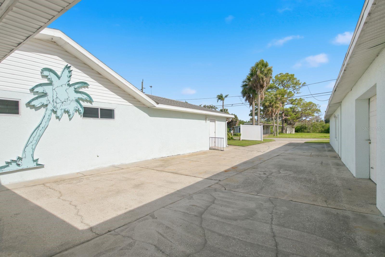 6309 WERNER AVE — photo 64
