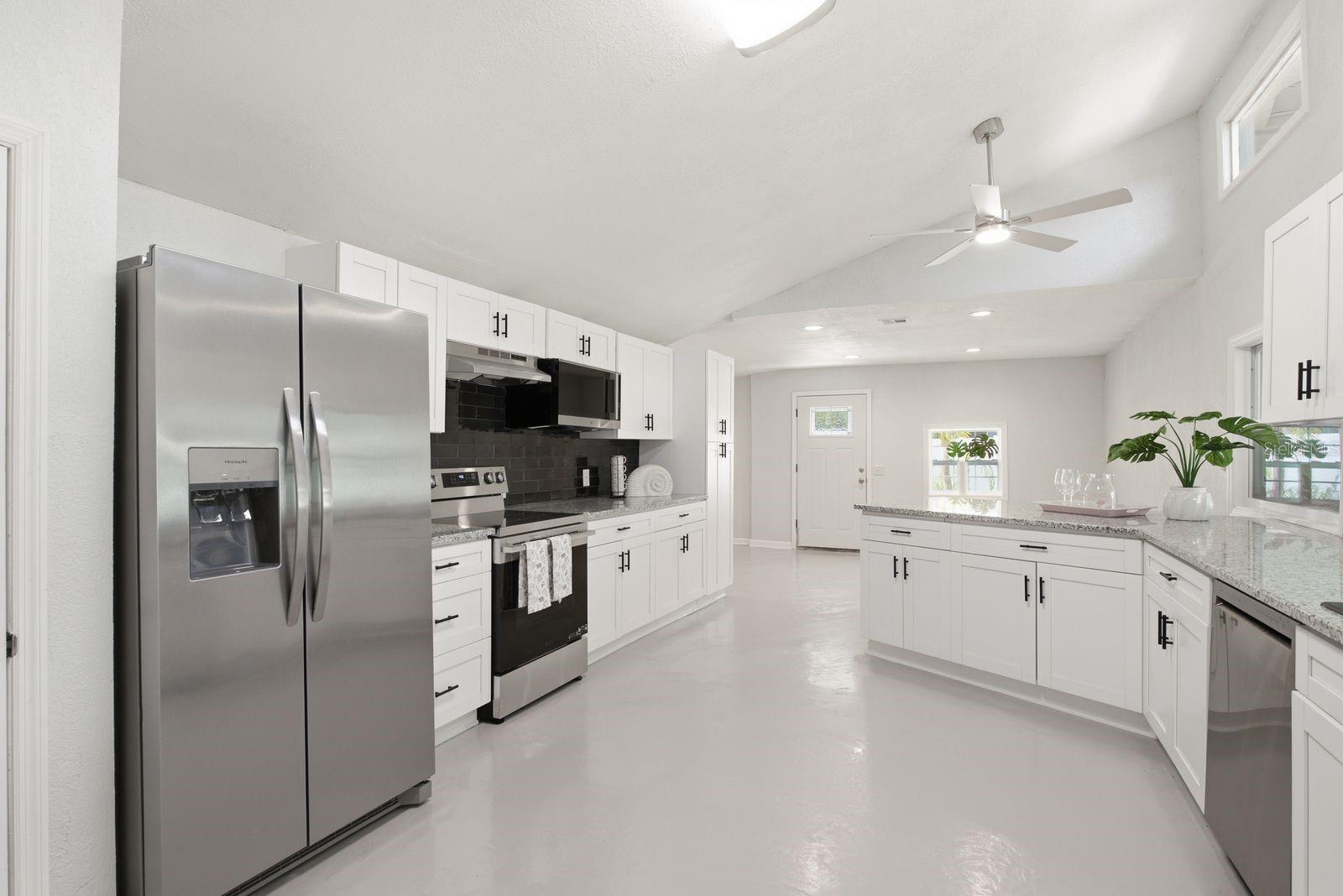 6309 WERNER AVE — photo 13