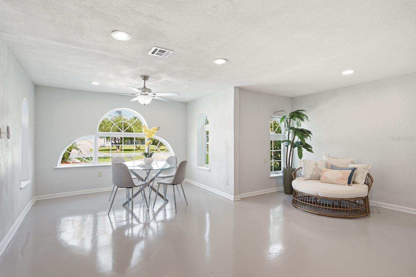6309 WERNER AVE — photo 10